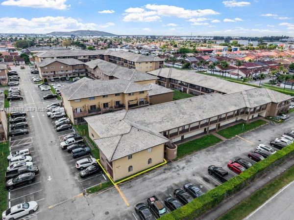 Homes for sale in Hialeah Gardens, FL | 8851 Nw 119Th St #6101, Hialeah Gardens, FL 33018 | MLS# A11933977