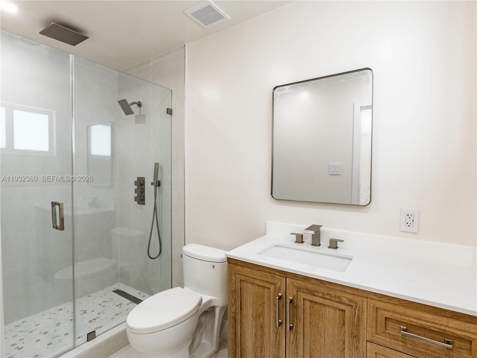 Elegant master bedroom retreat at 254 4th St - Home in Dania Beach