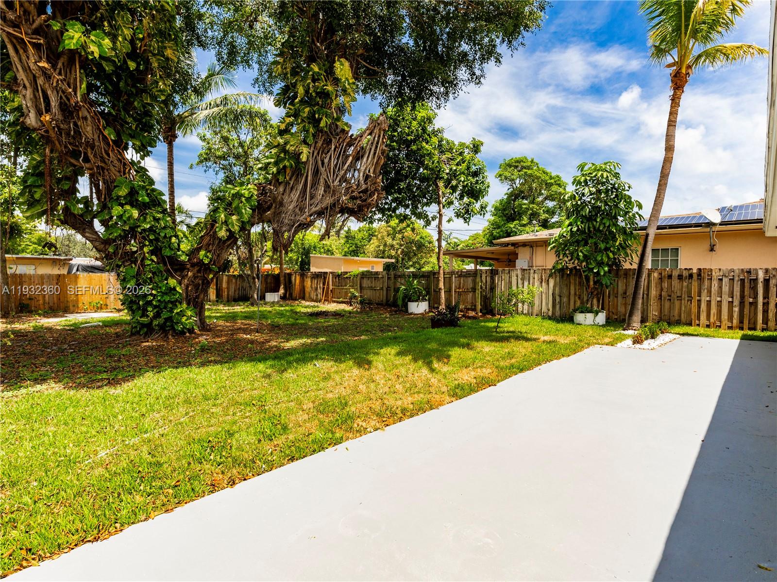 Well-appointed guest bedroom at 254 4th St - Home in Dania Beach