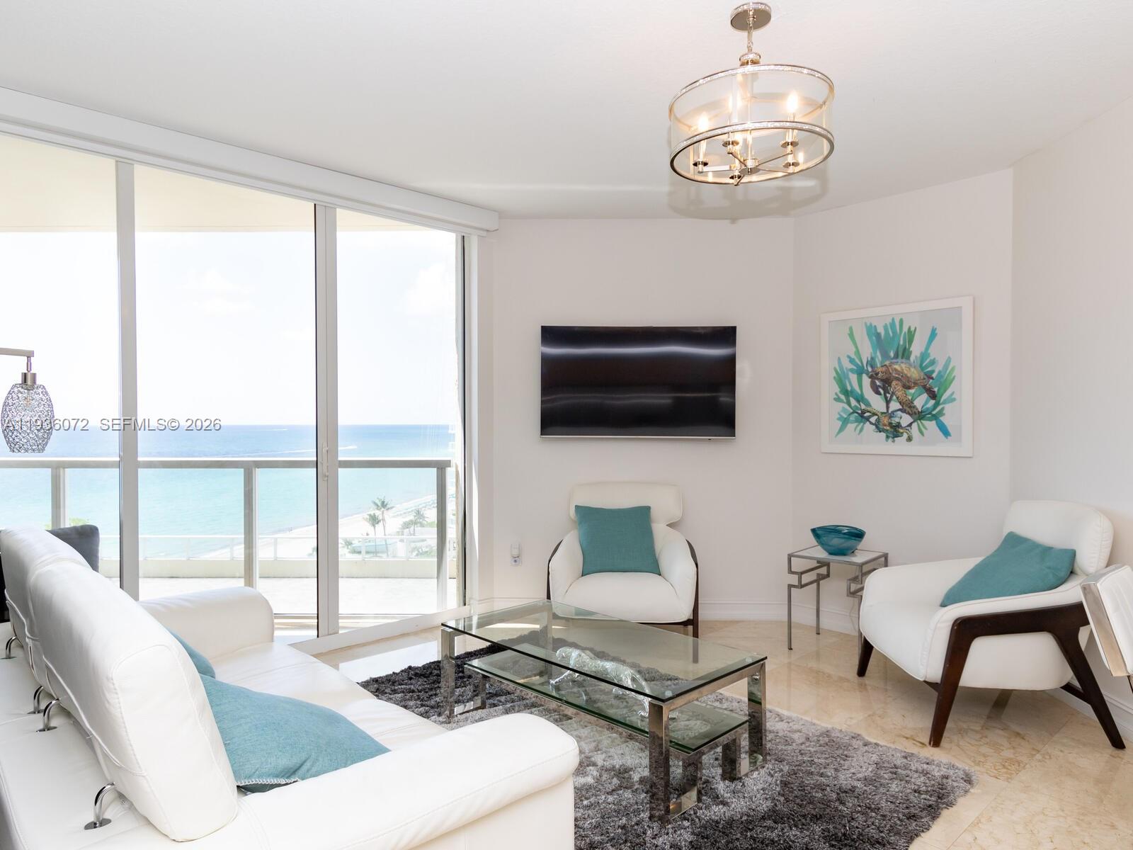 Apartamento à Venda em Sunny Isles Beach, FL