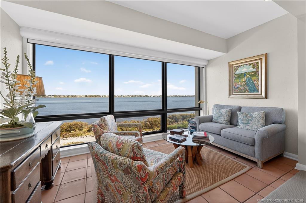 MLS# M20053674 Property Photo