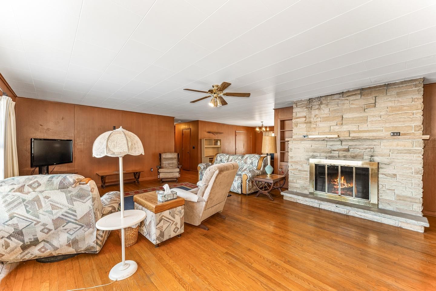 Undocumented Lake Property 5751 Echo Lake Rd E Photo 10