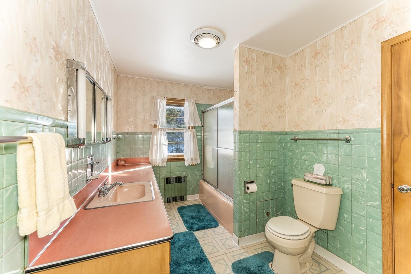 Undocumented Lake Property 5751 Echo Lake Rd E Photo 20