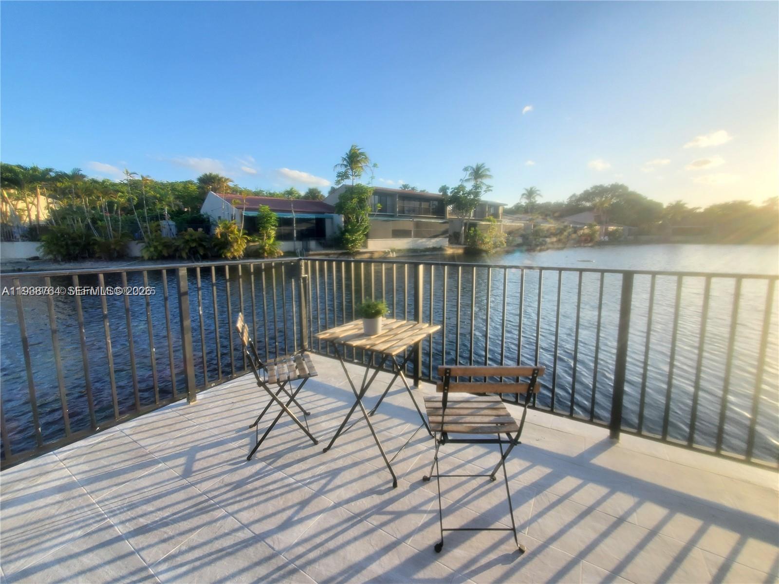 Miami Lakes - Lake Sandra