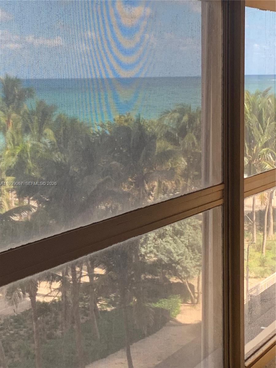 The Aventura Beach Club CL