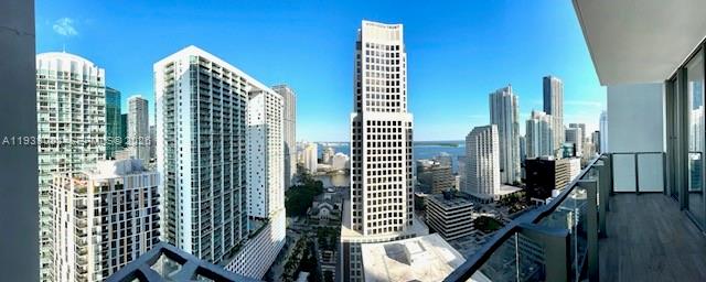 Reach At Brickell City