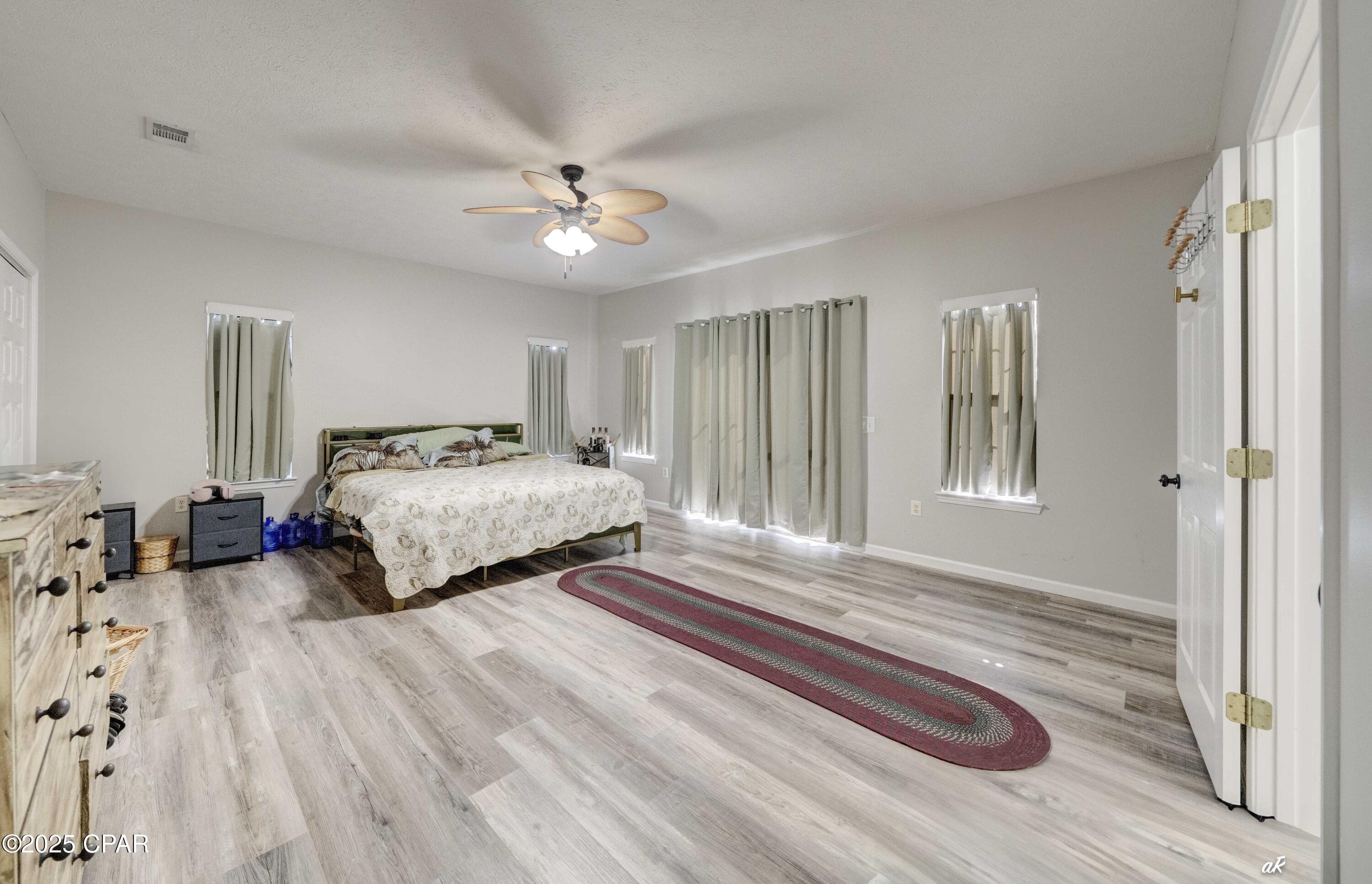 Image 8 For 7110 Maxwell Court