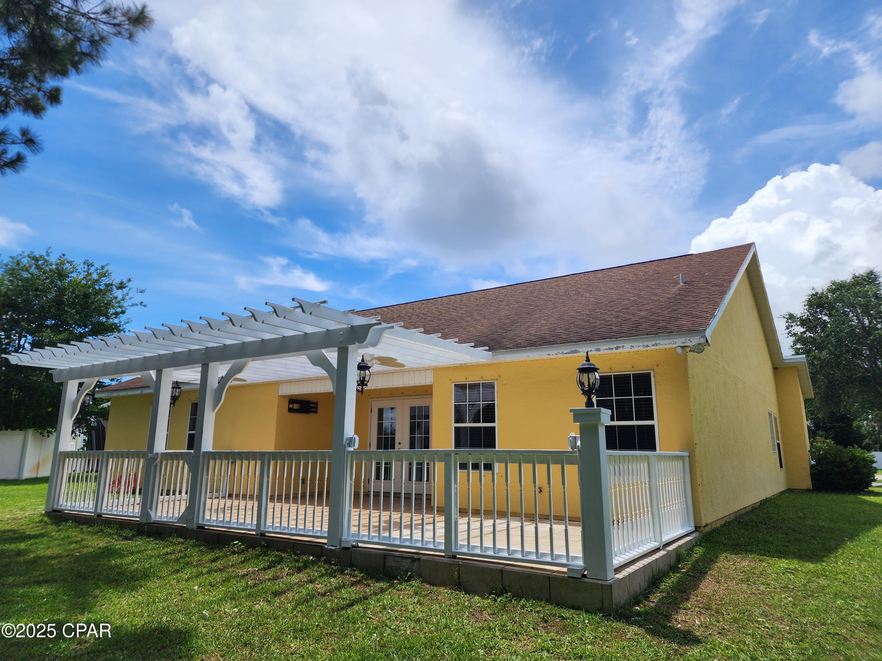 Image 2 For 121 Biltmore Place