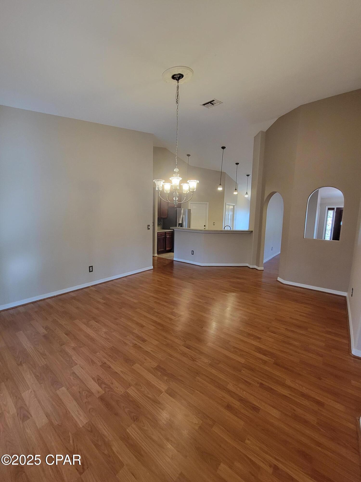 Image 23 For 121 Biltmore Place