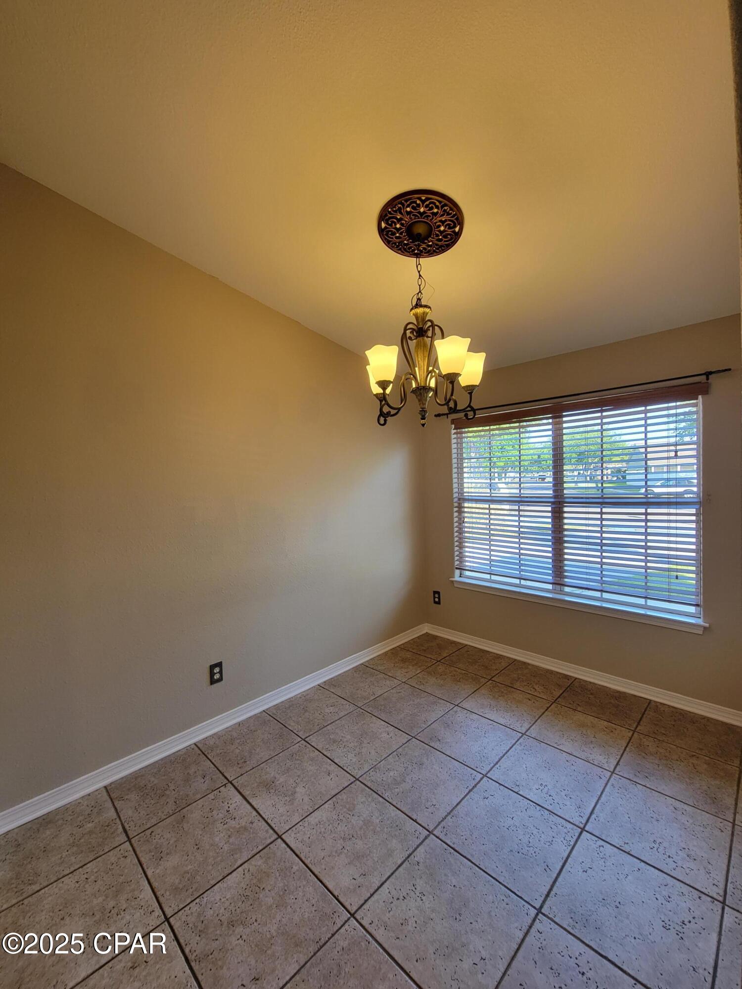 Image 27 For 121 Biltmore Place