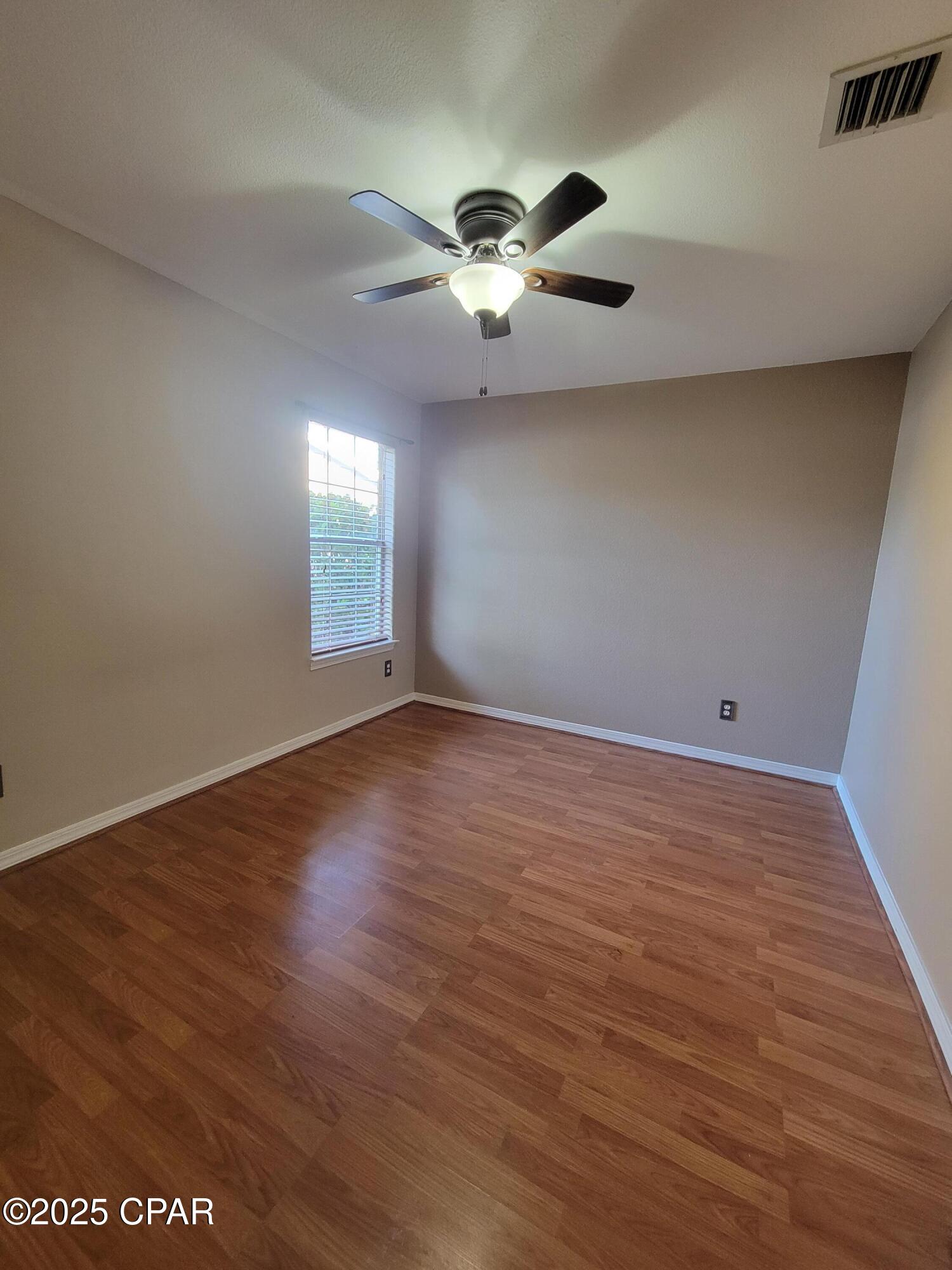 Image 37 For 121 Biltmore Place