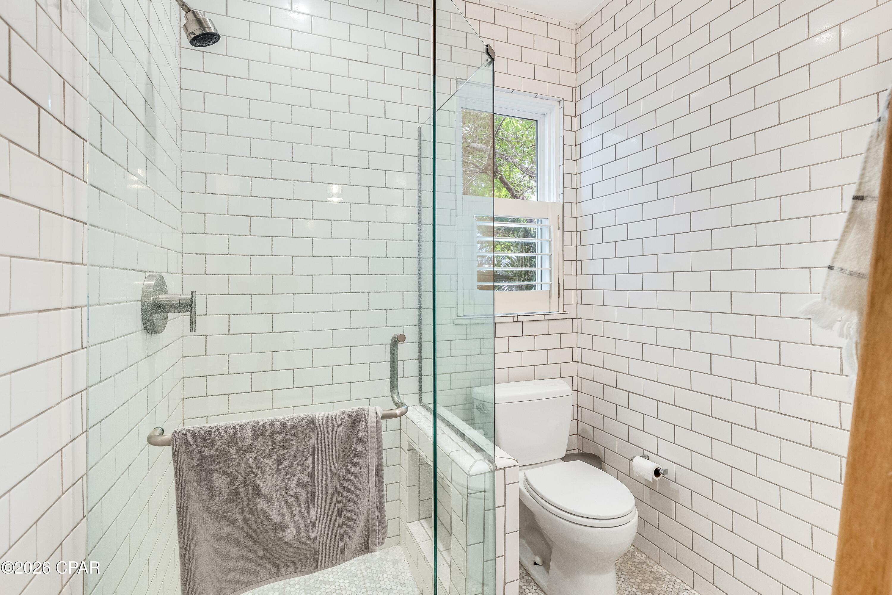 Image 76 For 2979 County Highway 395