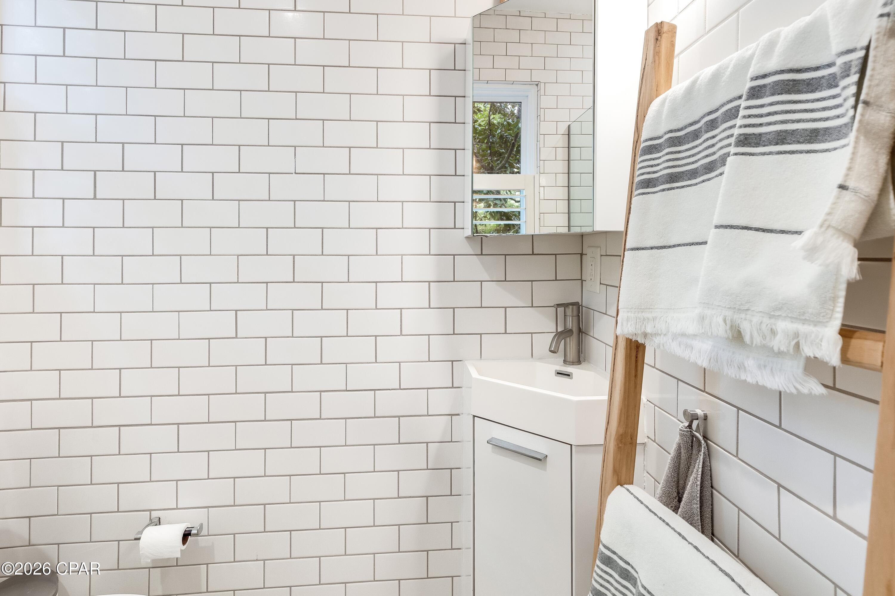 Image 77 For 2979 County Highway 395