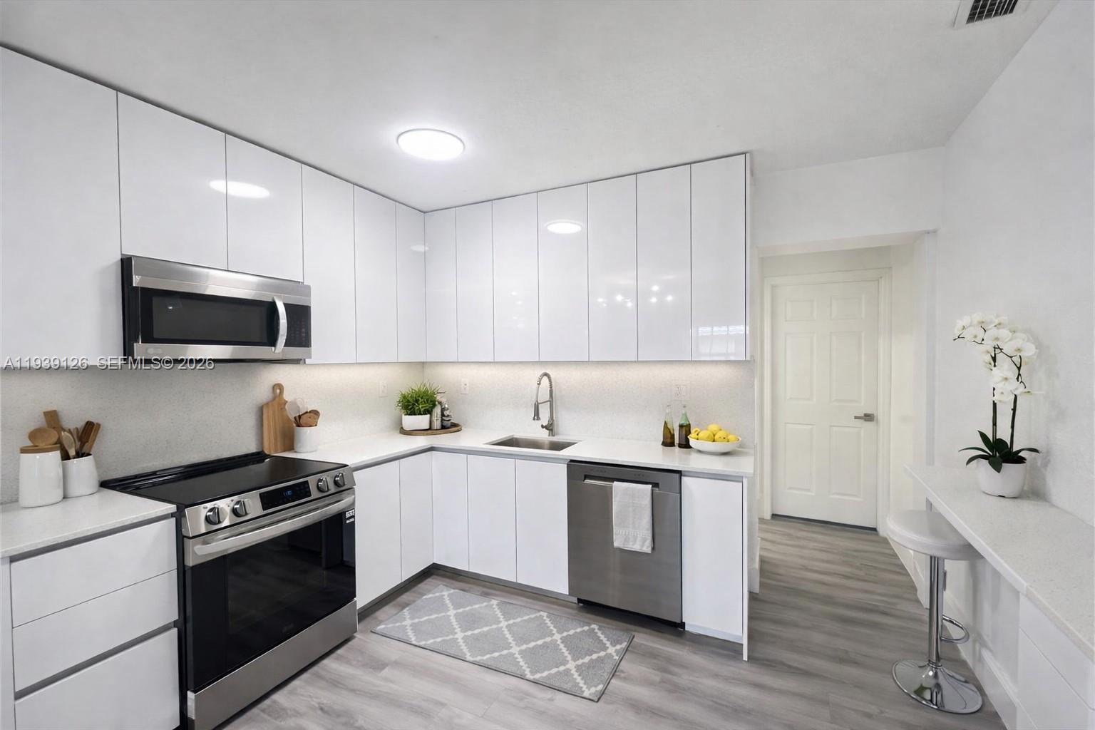 Lopez & Gonzalez Plaza