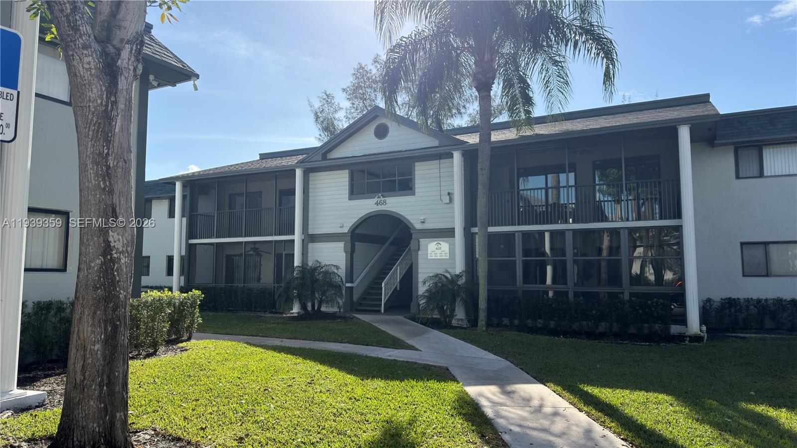 Carmel Lakes Condo No 6