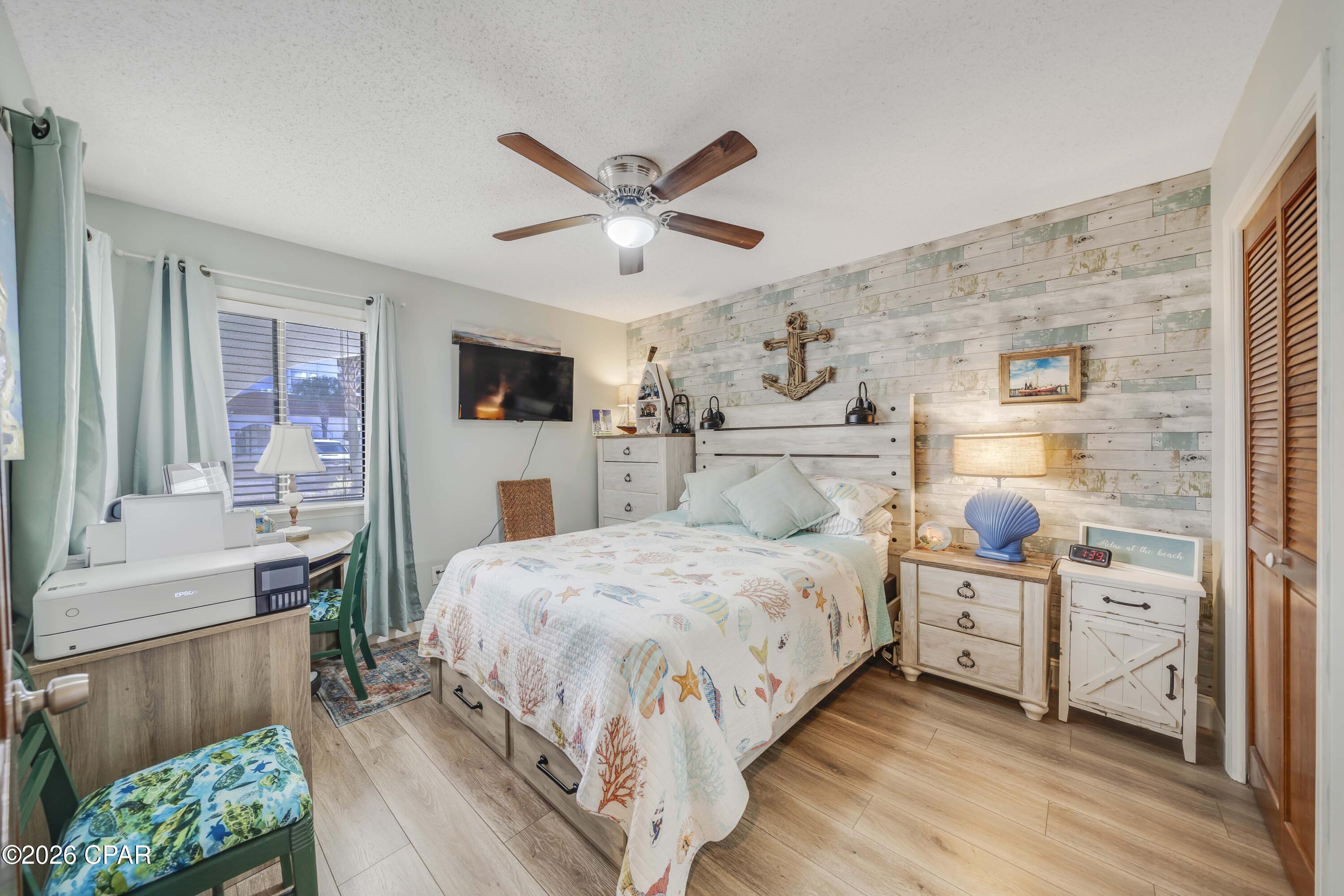Image 15 For 8730 Thomas Drive 104