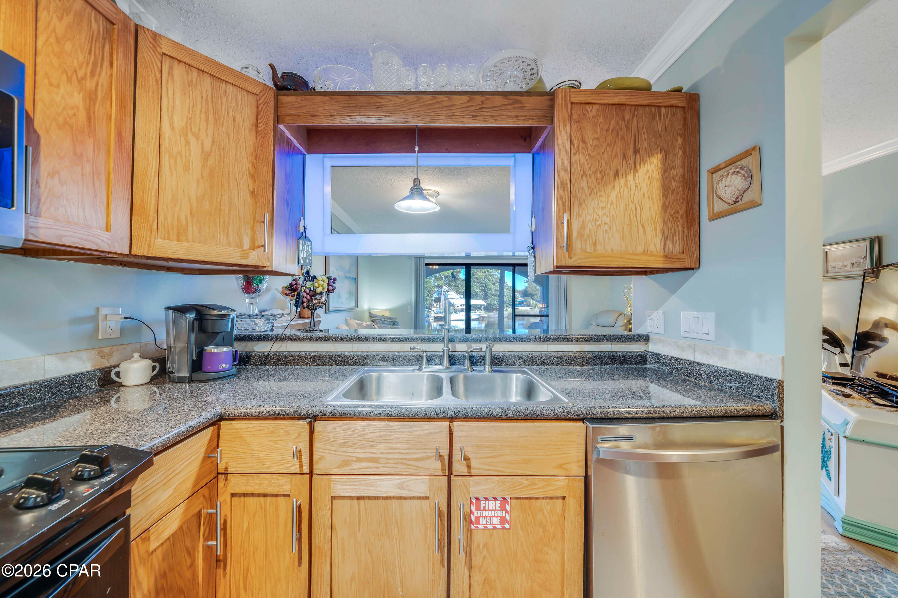 Image 5 For 8730 Thomas Drive 104