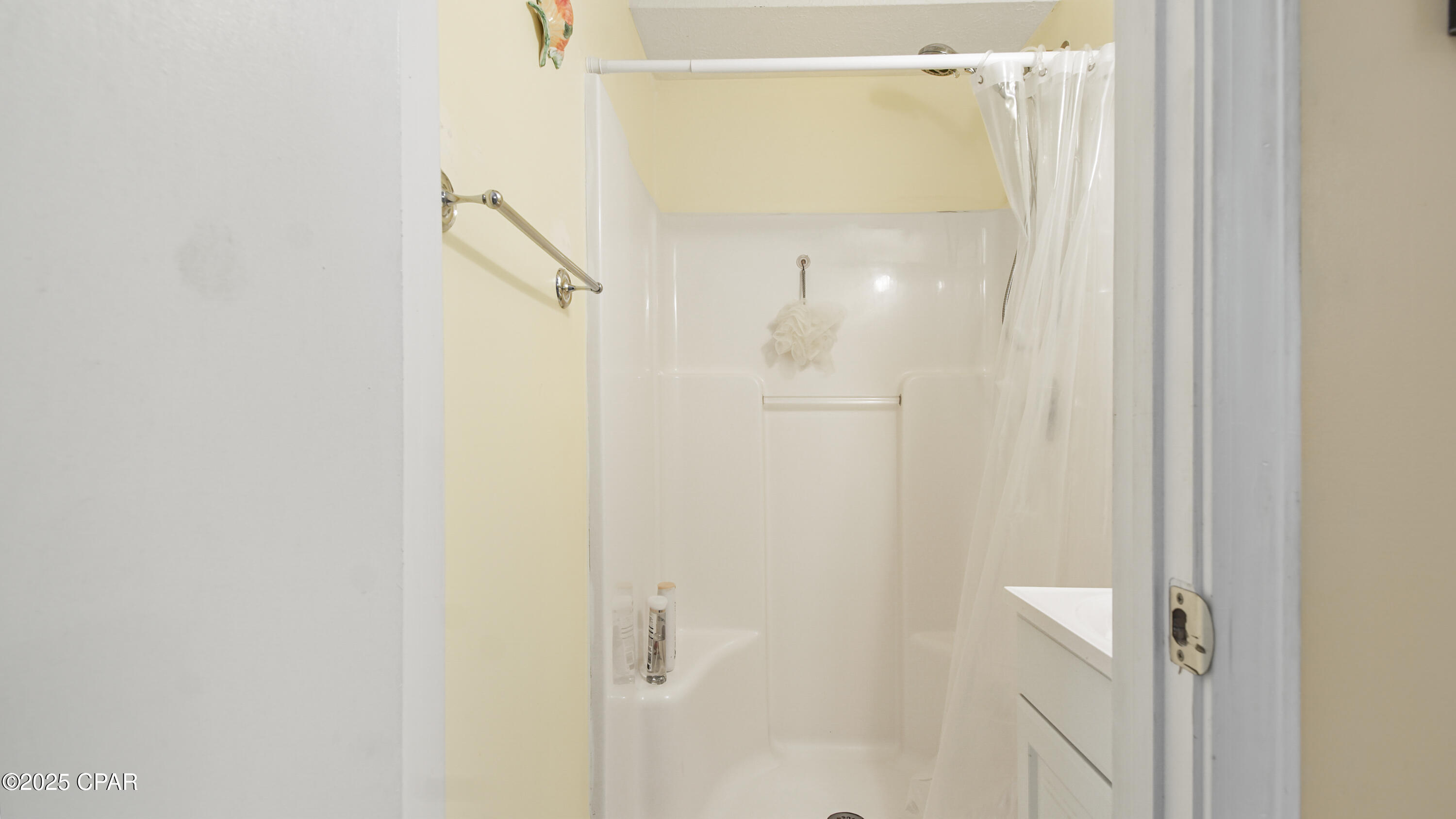 124 W Leslie Lane, Panama City Beach, FL 32407 thumbnail, photo 12 of 42