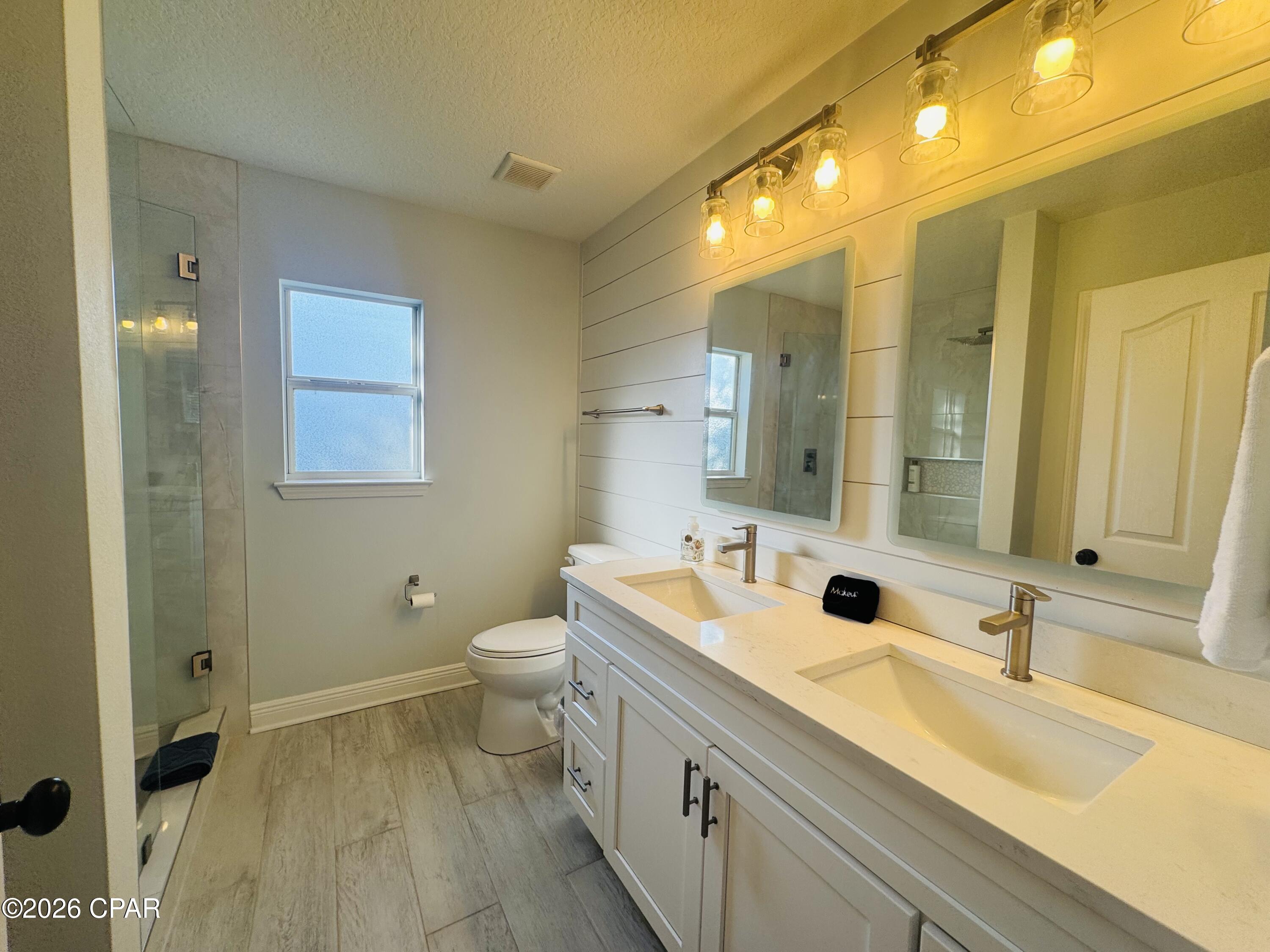 Image 20 For 6 Barbados Lane