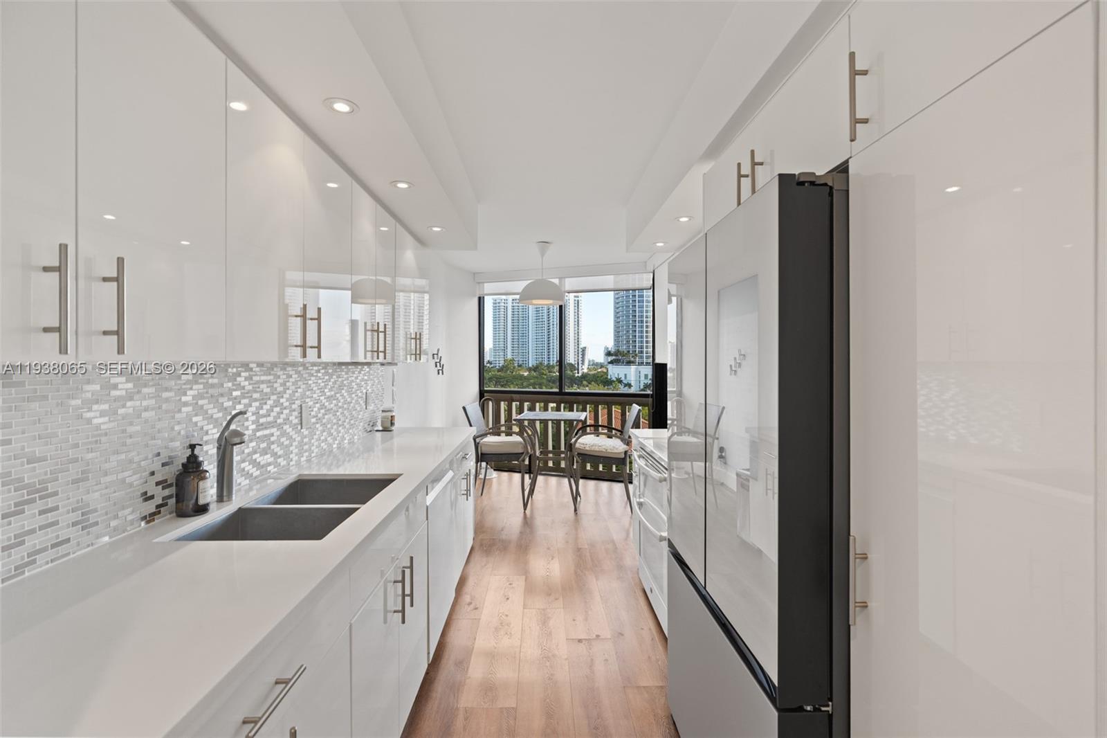 1000 Isl Blvd Williams Is