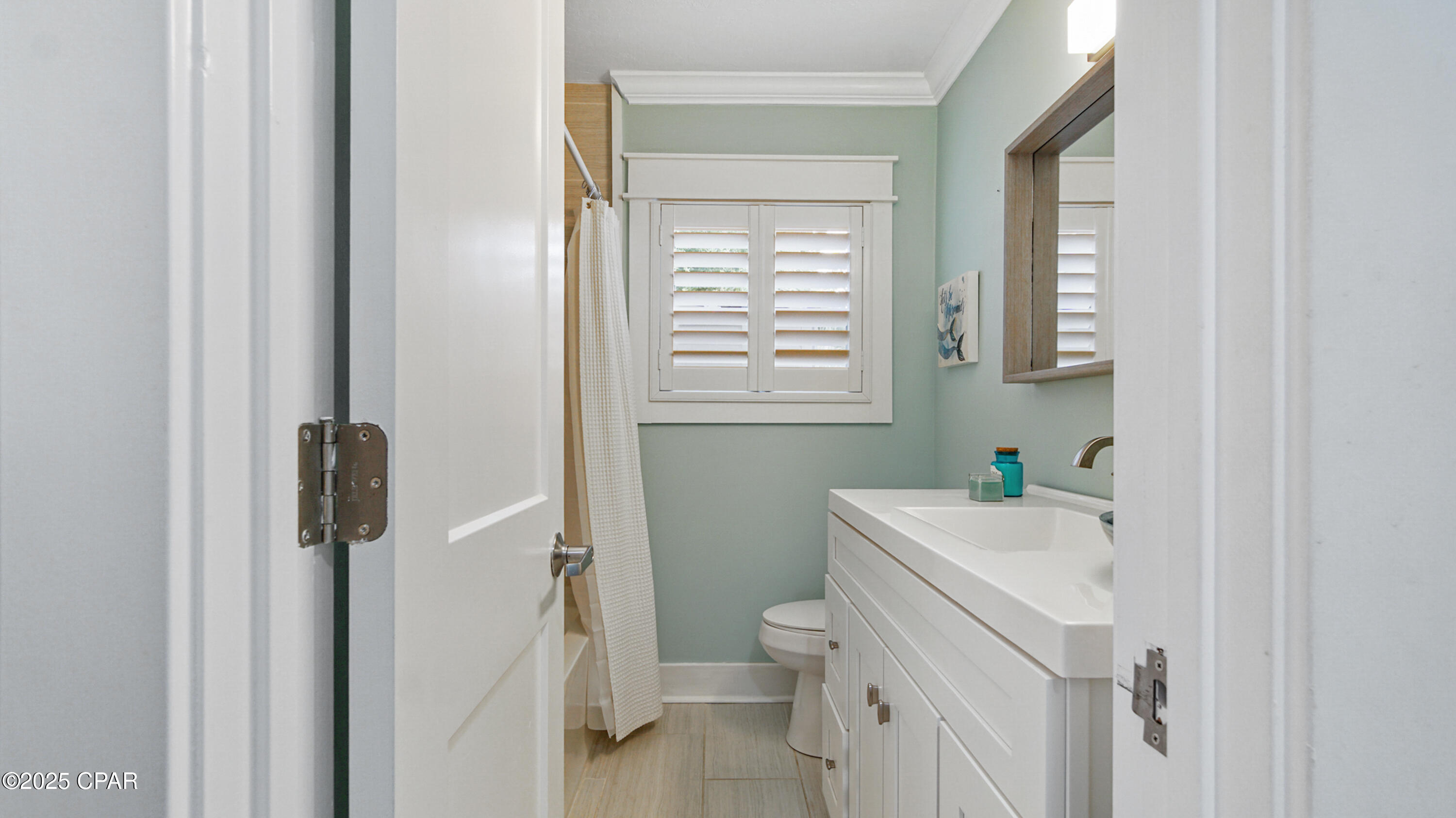 Image 24 For 2501 High Avenue