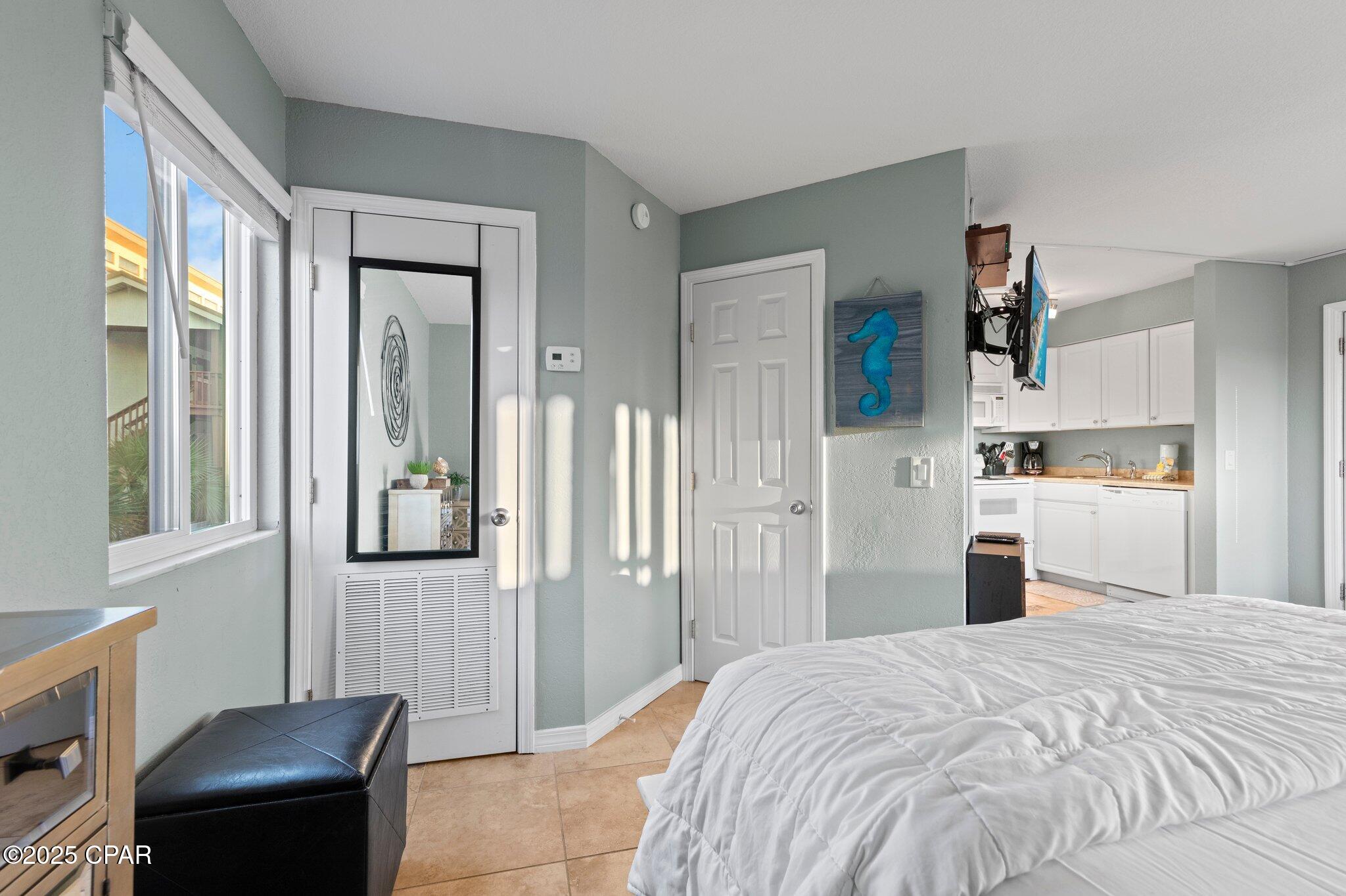 Image 17 For 4114 Holiday Drive 12