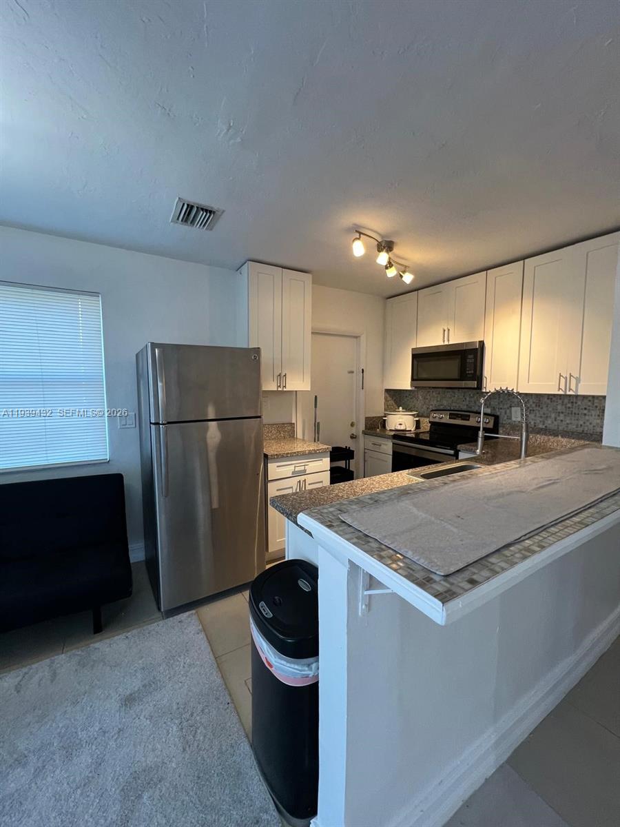 Roosevelt Gardens 2Nd Add