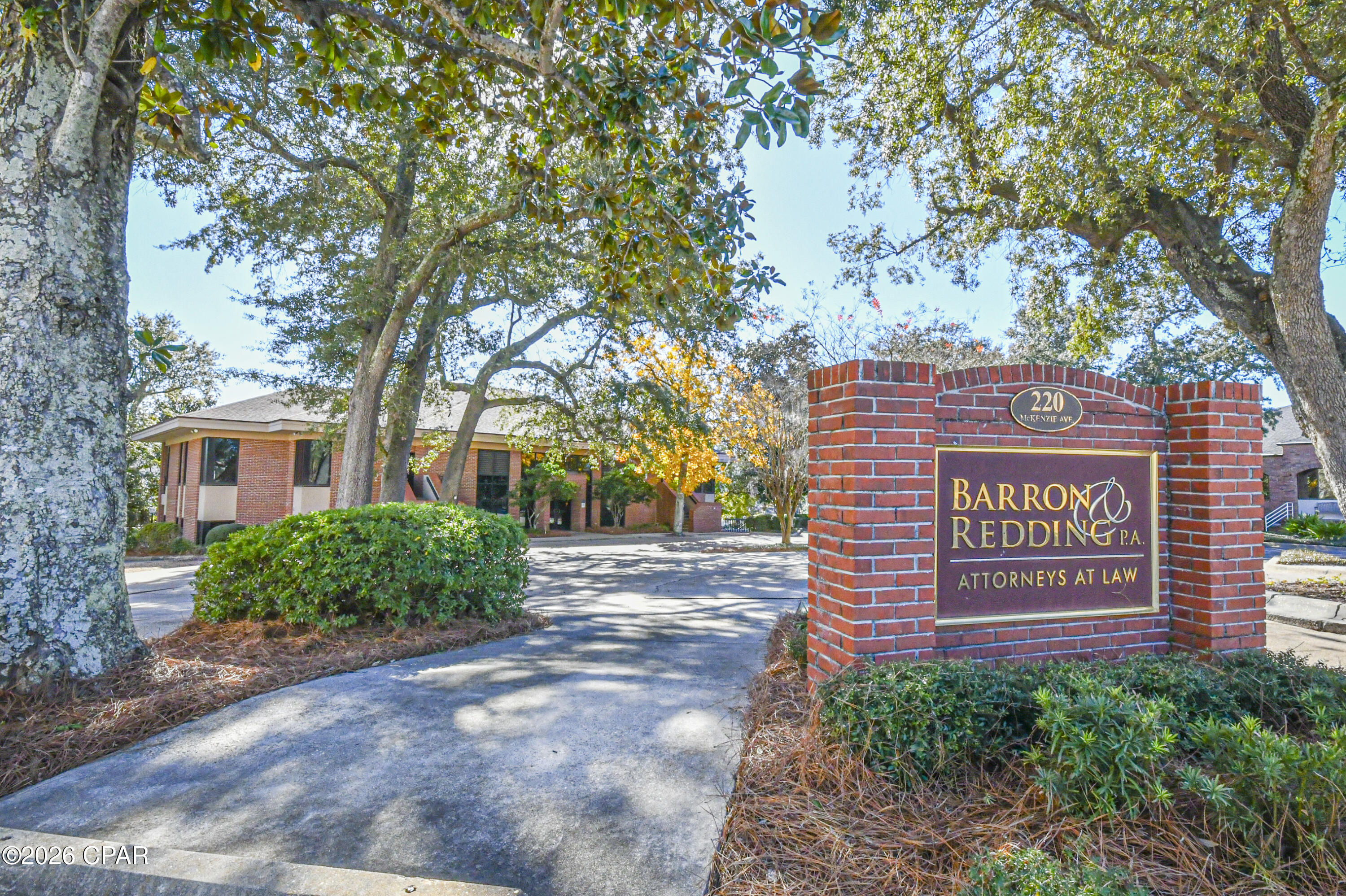 Image 18 For 220 Mckenzie Avenue