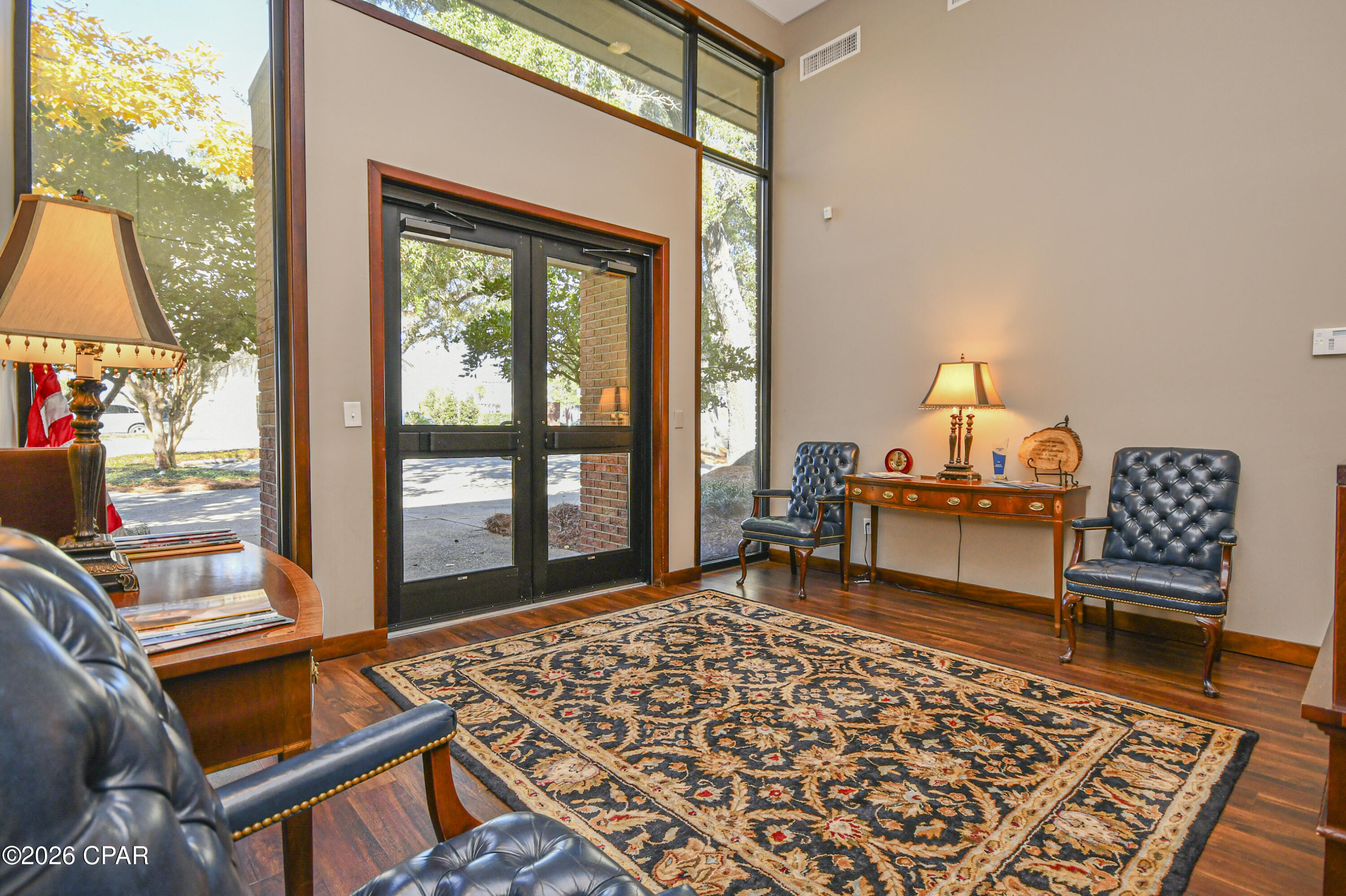 Image 27 For 220 Mckenzie Avenue