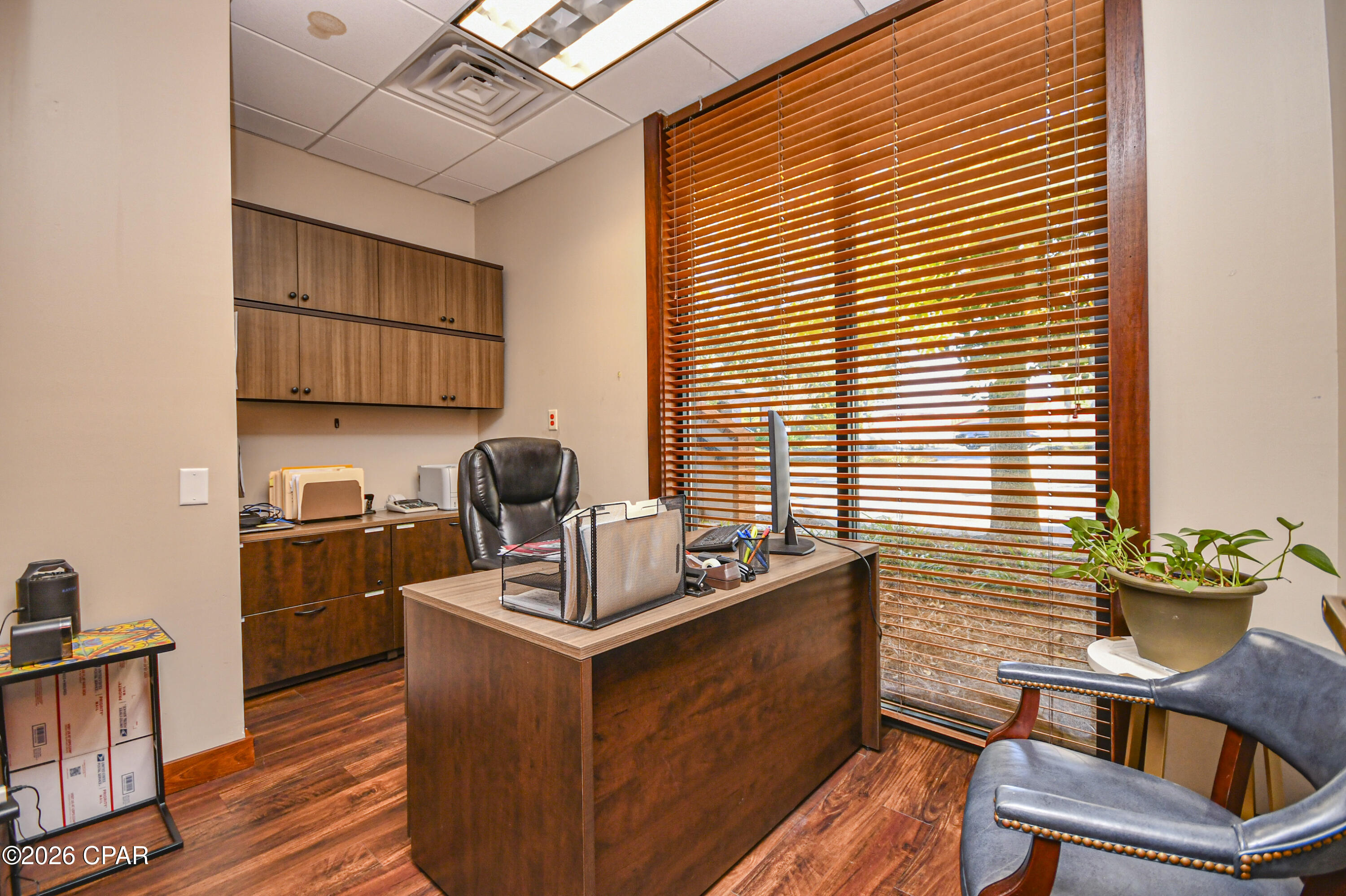 Image 28 For 220 Mckenzie Avenue