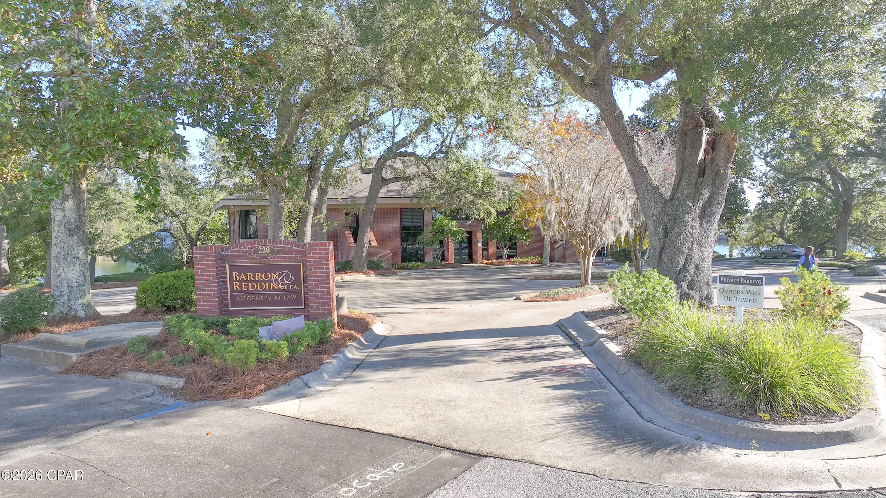 Image 3 For 220 Mckenzie Avenue