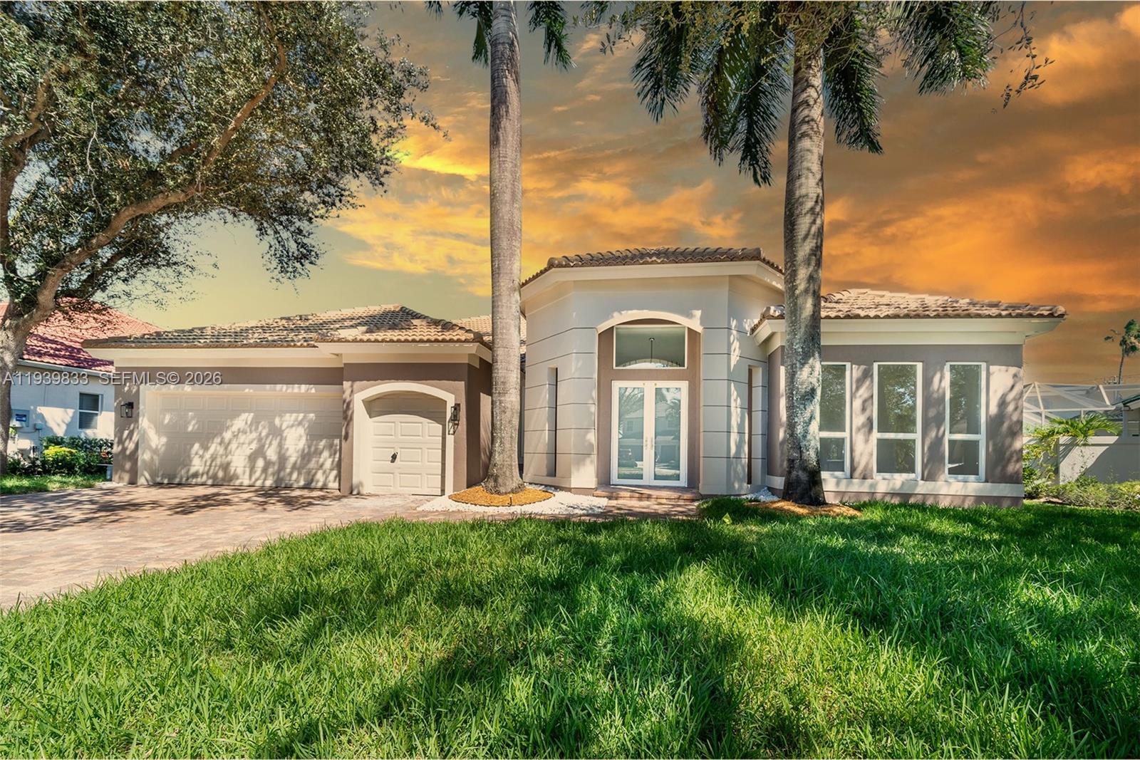 8041 Bermuda Point Ln, Davie, Florida 33328