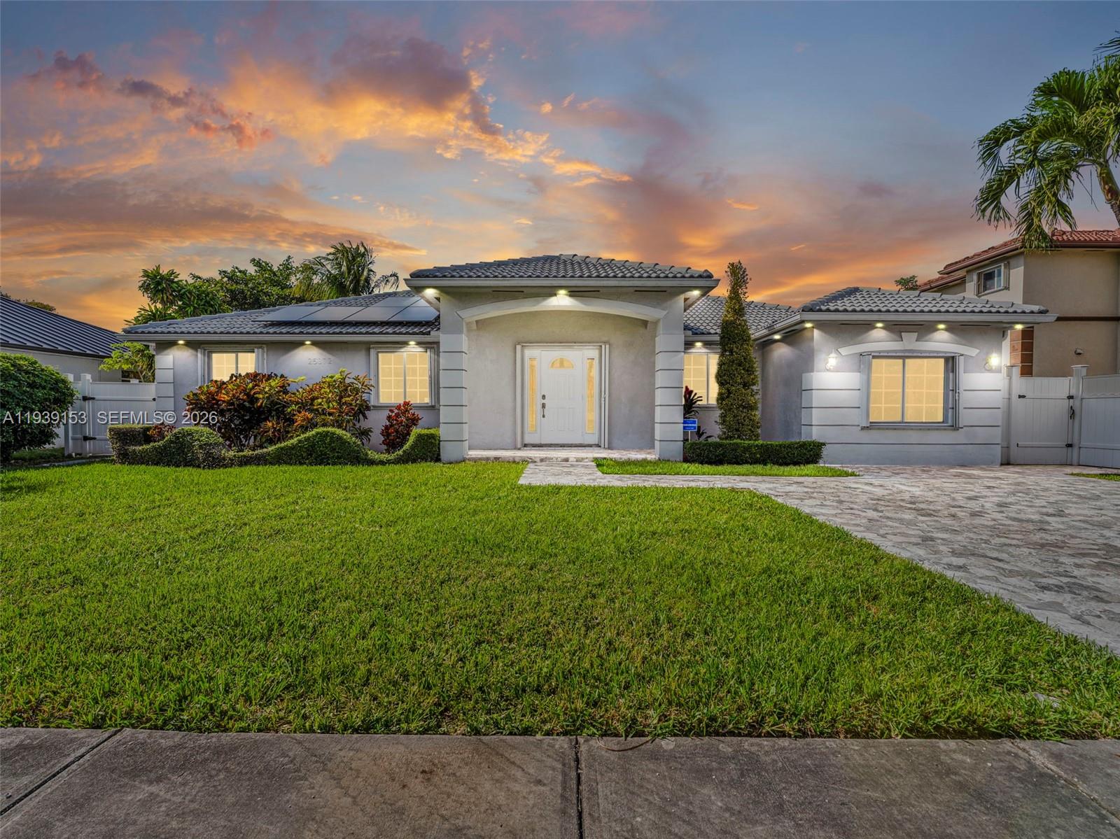 Picket Fences Country Est