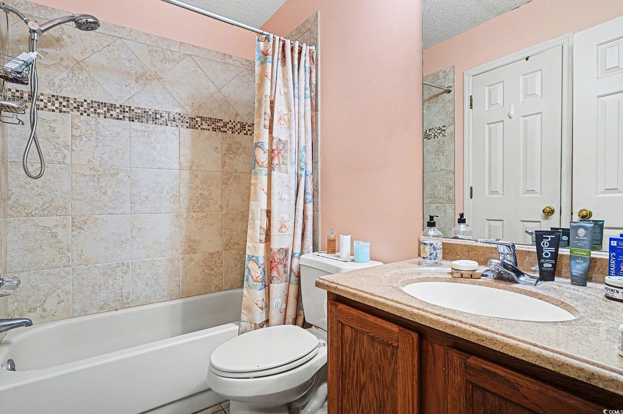 2600401 | Photo 23