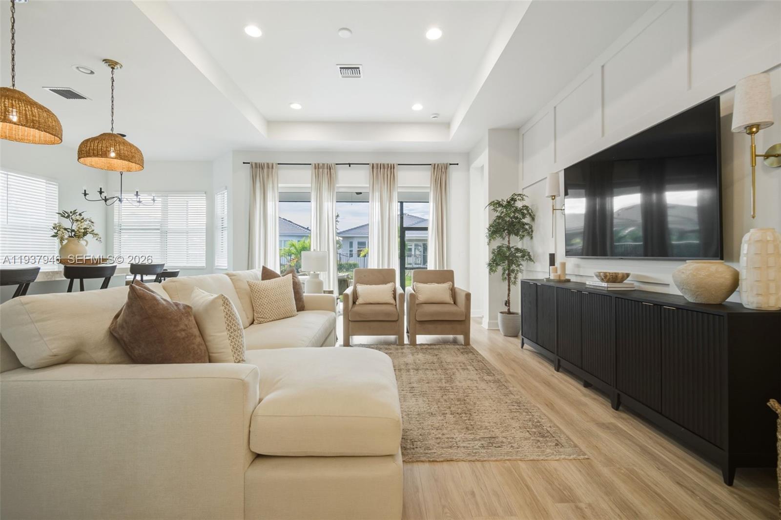 Homes for sale in Loxahatchee, FL | 5413 Pecan Dr, Loxahatchee, FL 33470 | MLS# A11937946