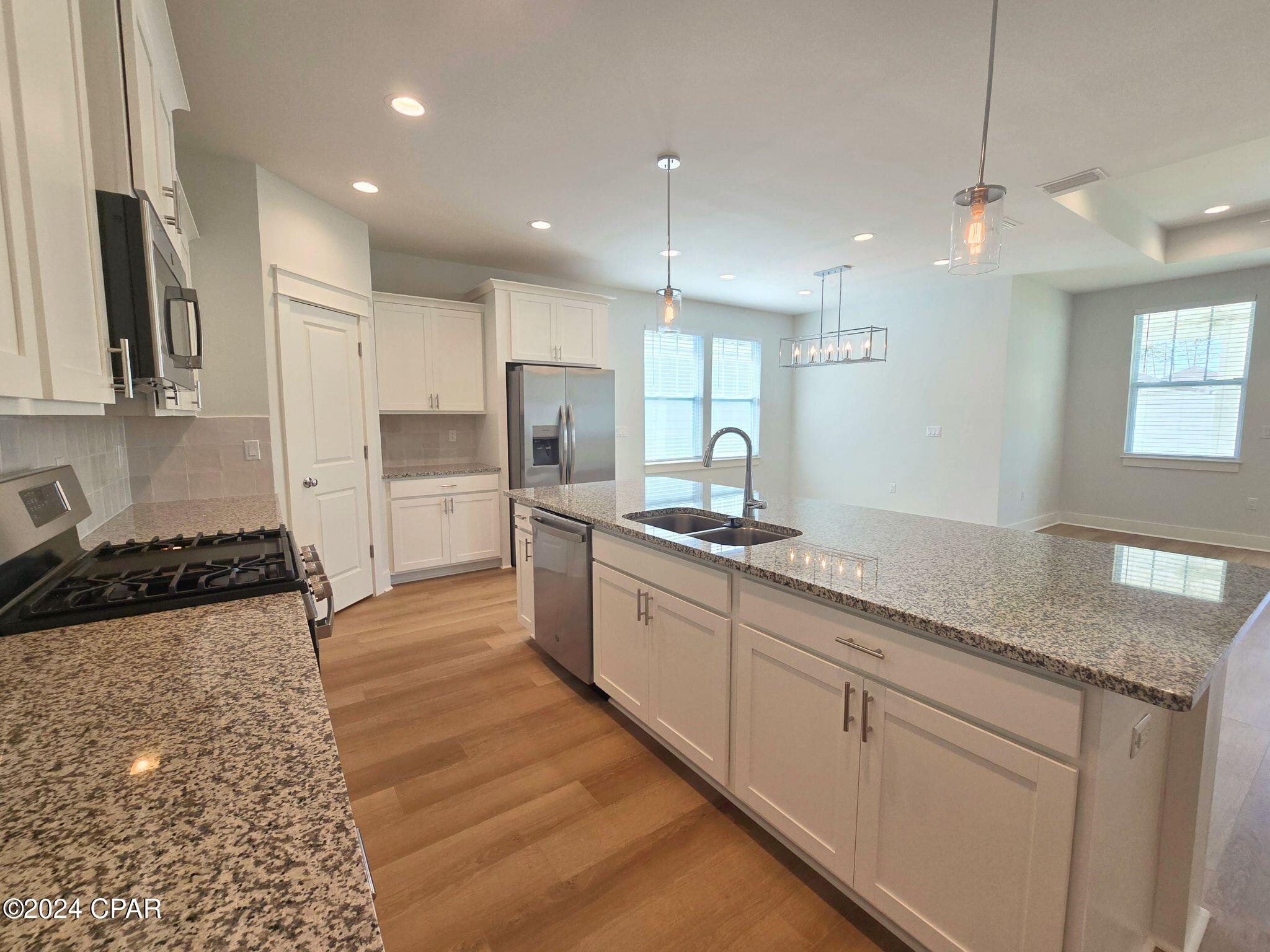 Image 2 For 427 Foxtail Way