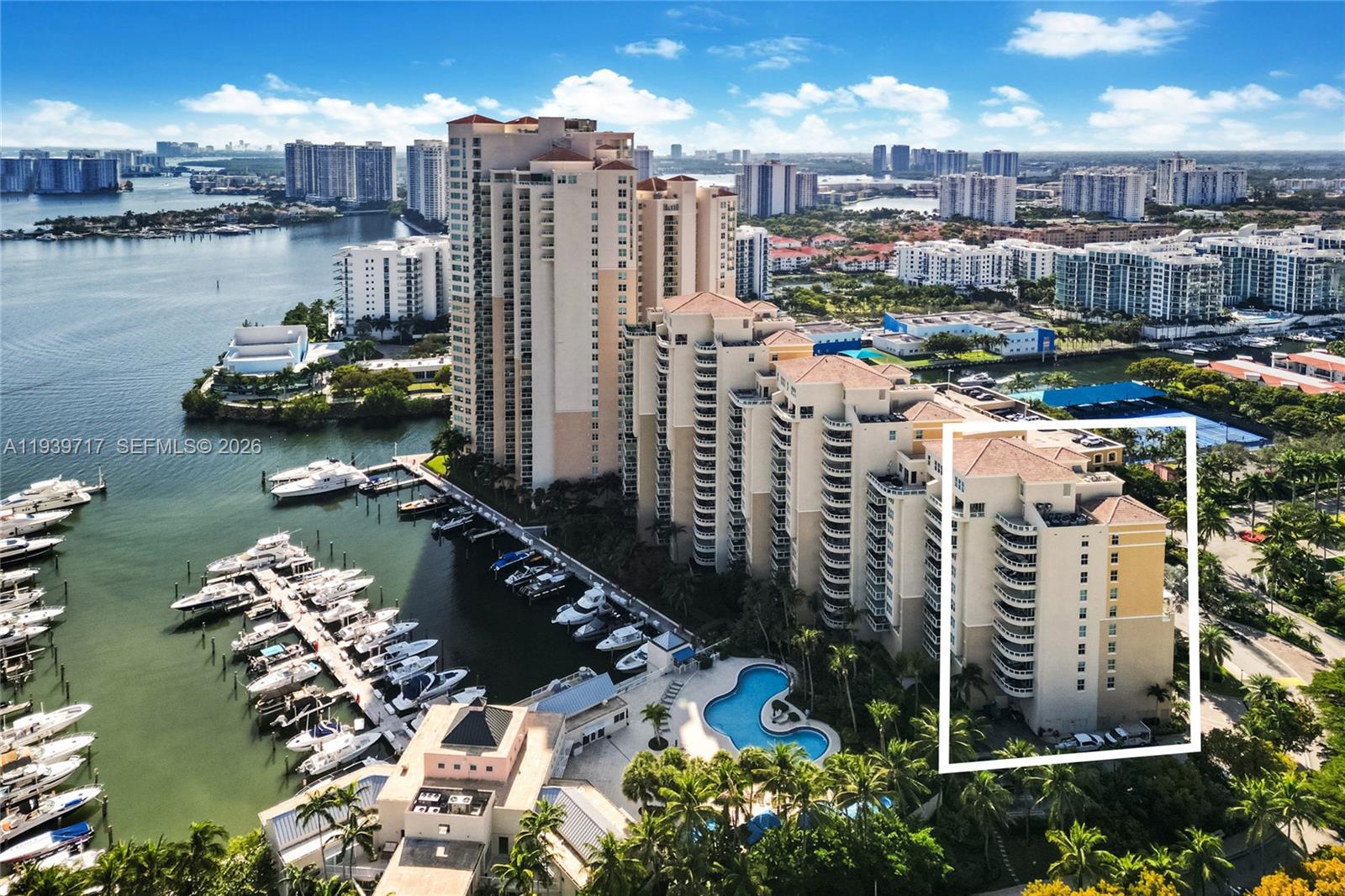 Aventura Marina Condo Num
