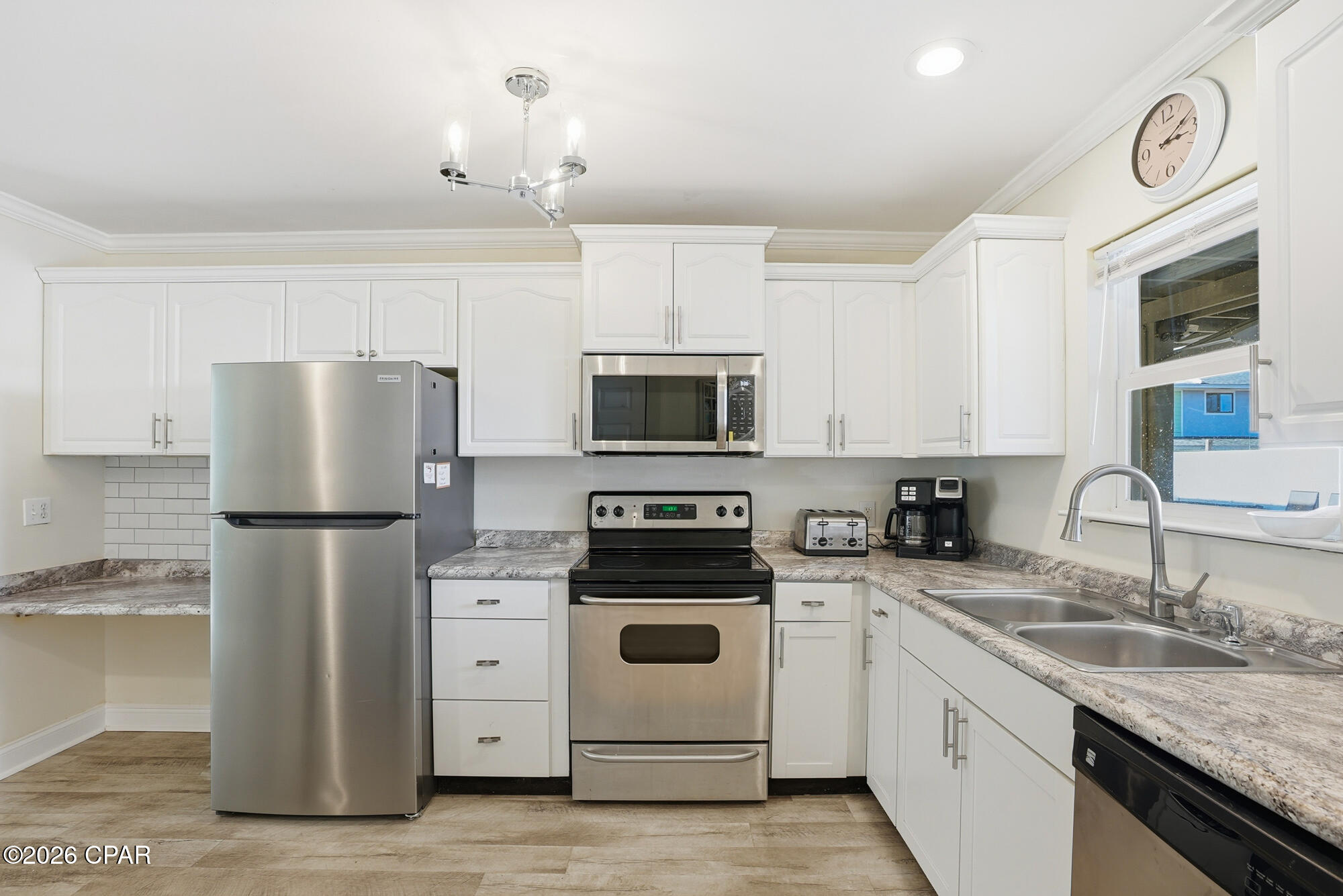 Image 19 For 5012 Gulf Drive 1