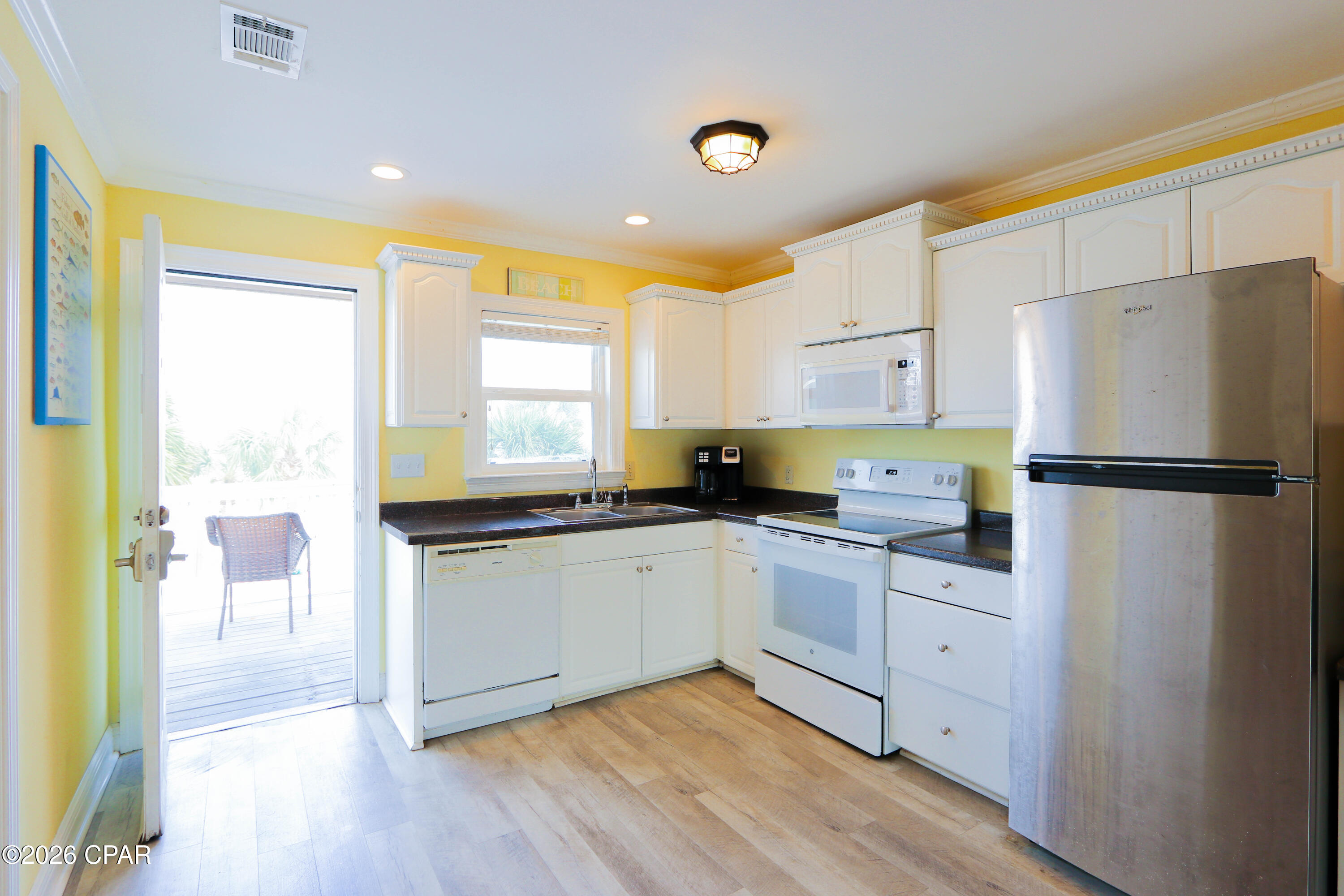 Image 17 For 5012 Gulf Drive 4