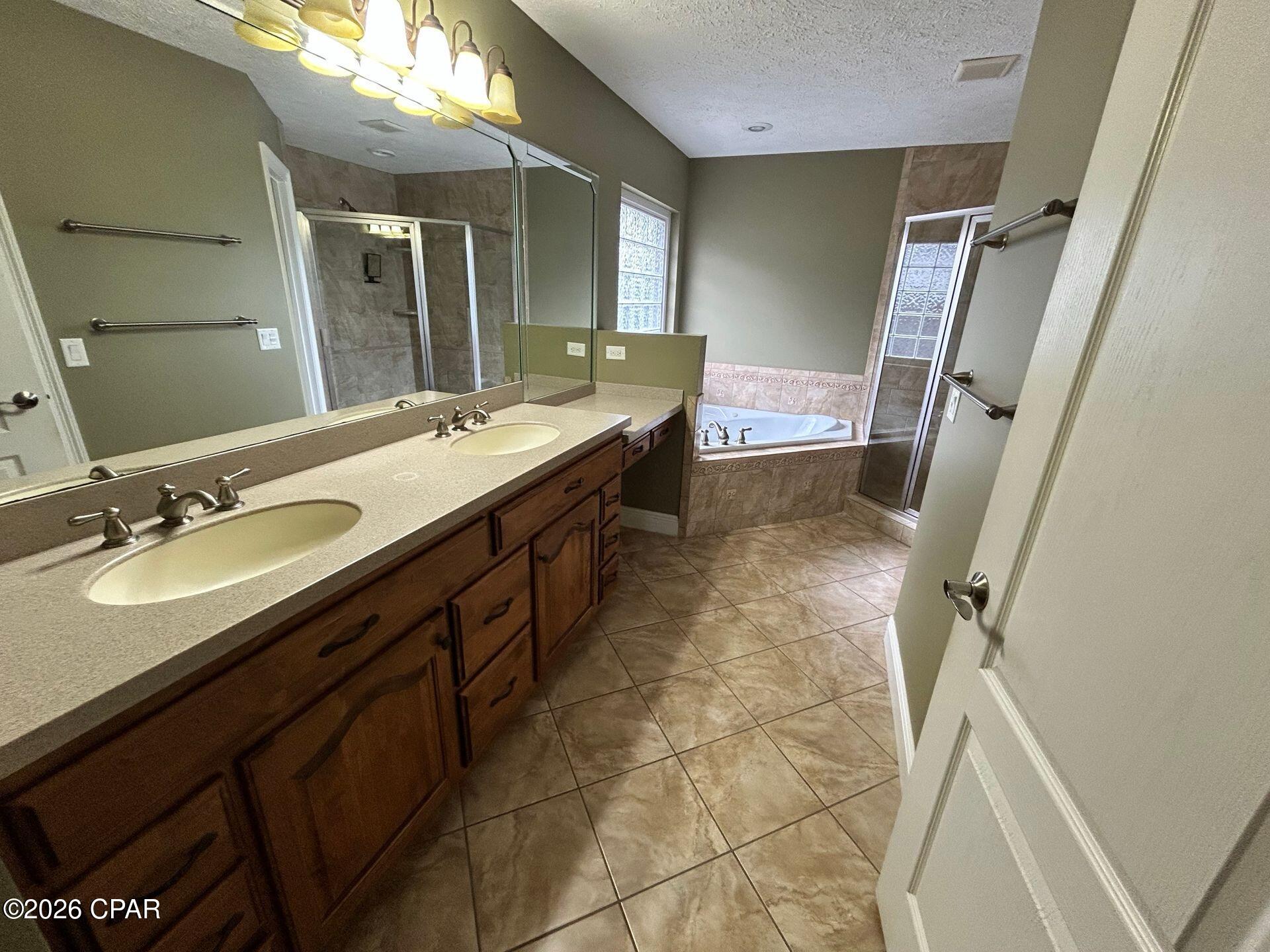 Image 10 For 105 Lakeview Terrace