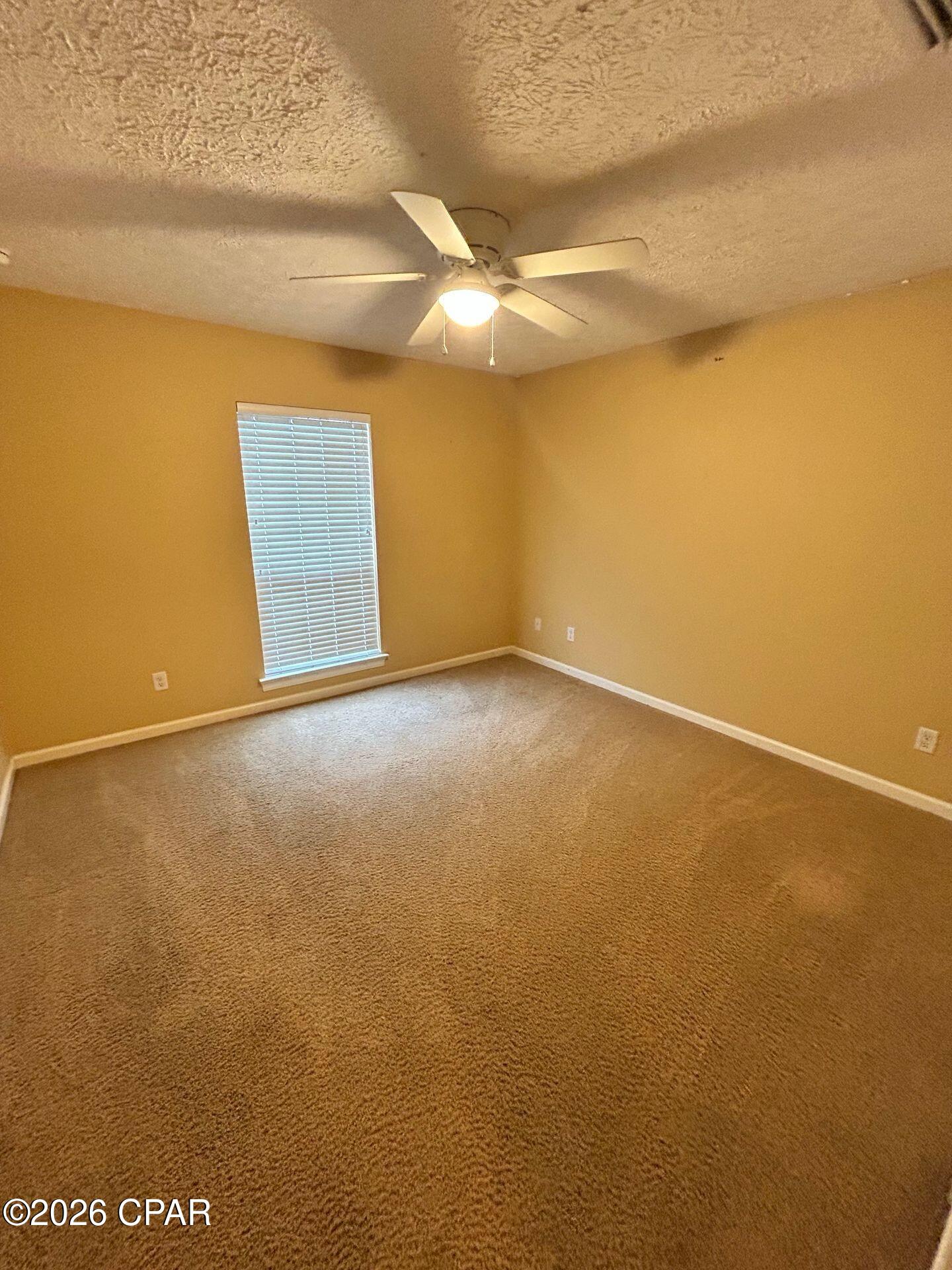 Image 4 For 105 Lakeview Terrace