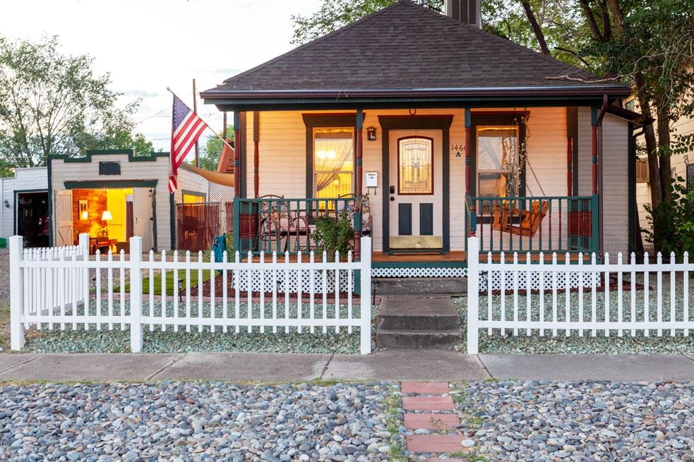 1460 Main Street