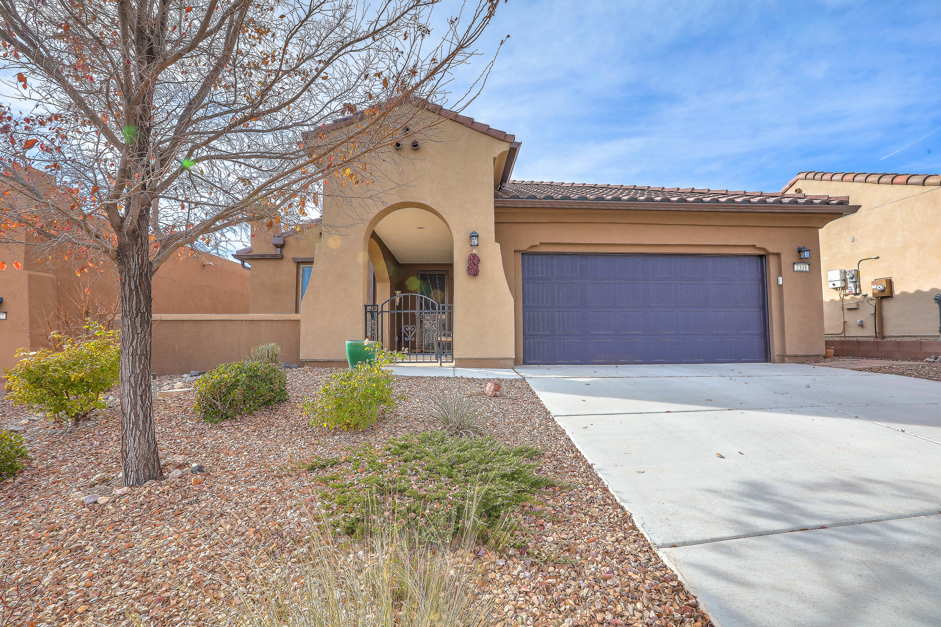 2331 Komatke Trail, Albuquerque NM 87120