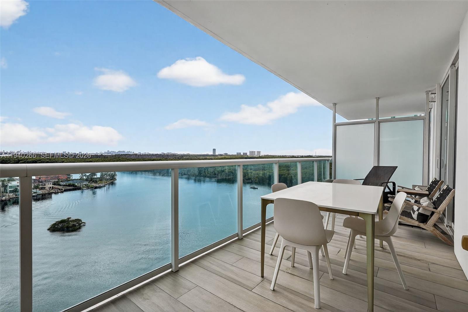 400 Sunny Isles Condo Wes