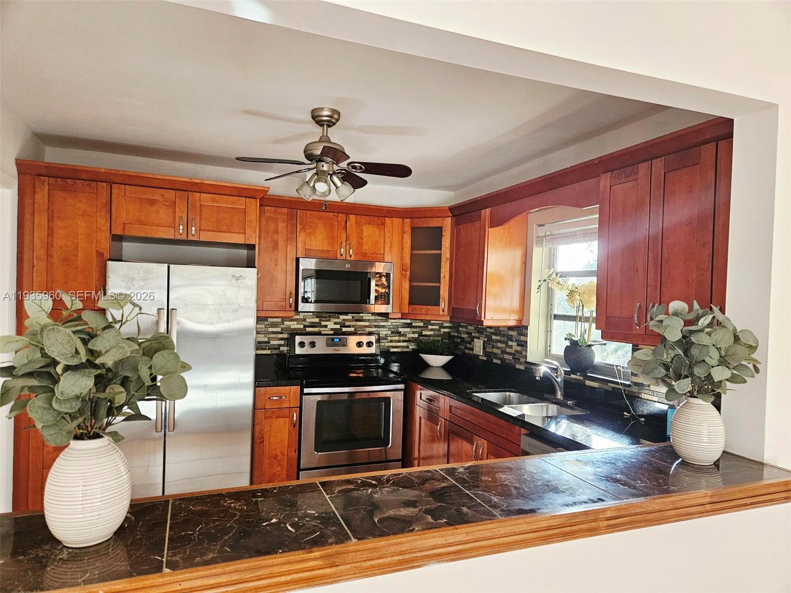 Oak Hills Condo No V