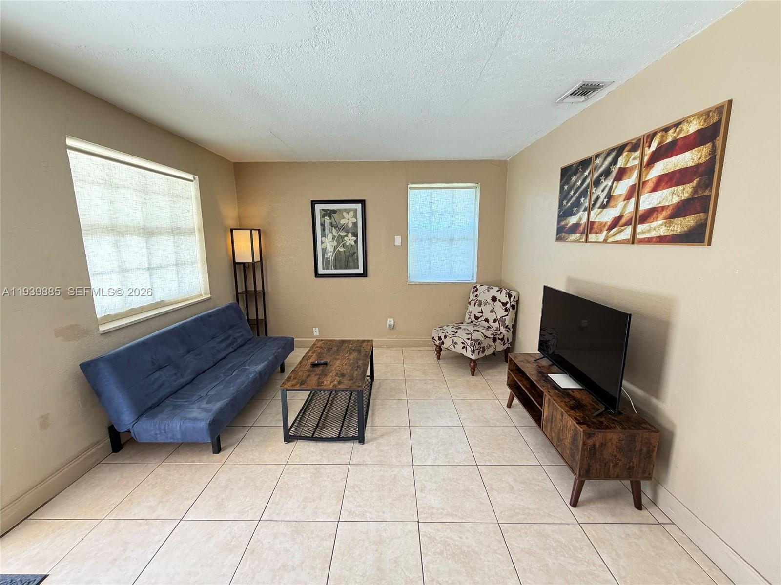 Designer master bathroom at 212 2nd Ter - Home in Dania Beach