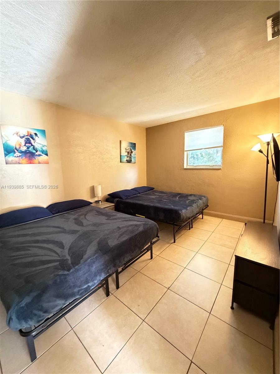 Bonus room and amenities at 212 2nd Ter - Home in Dania Beach