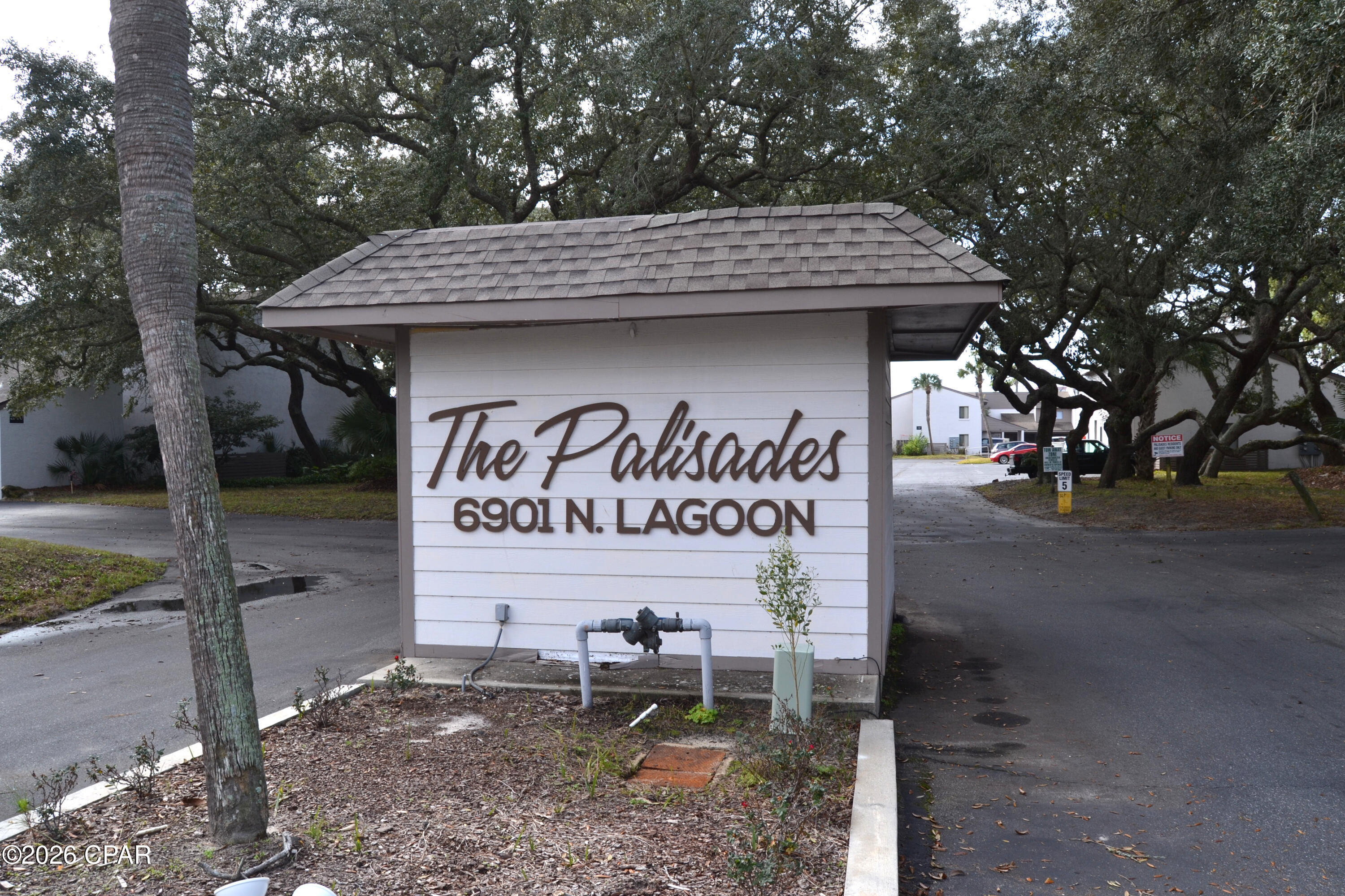 Image 2 For 6901 Lagoon Drive 37