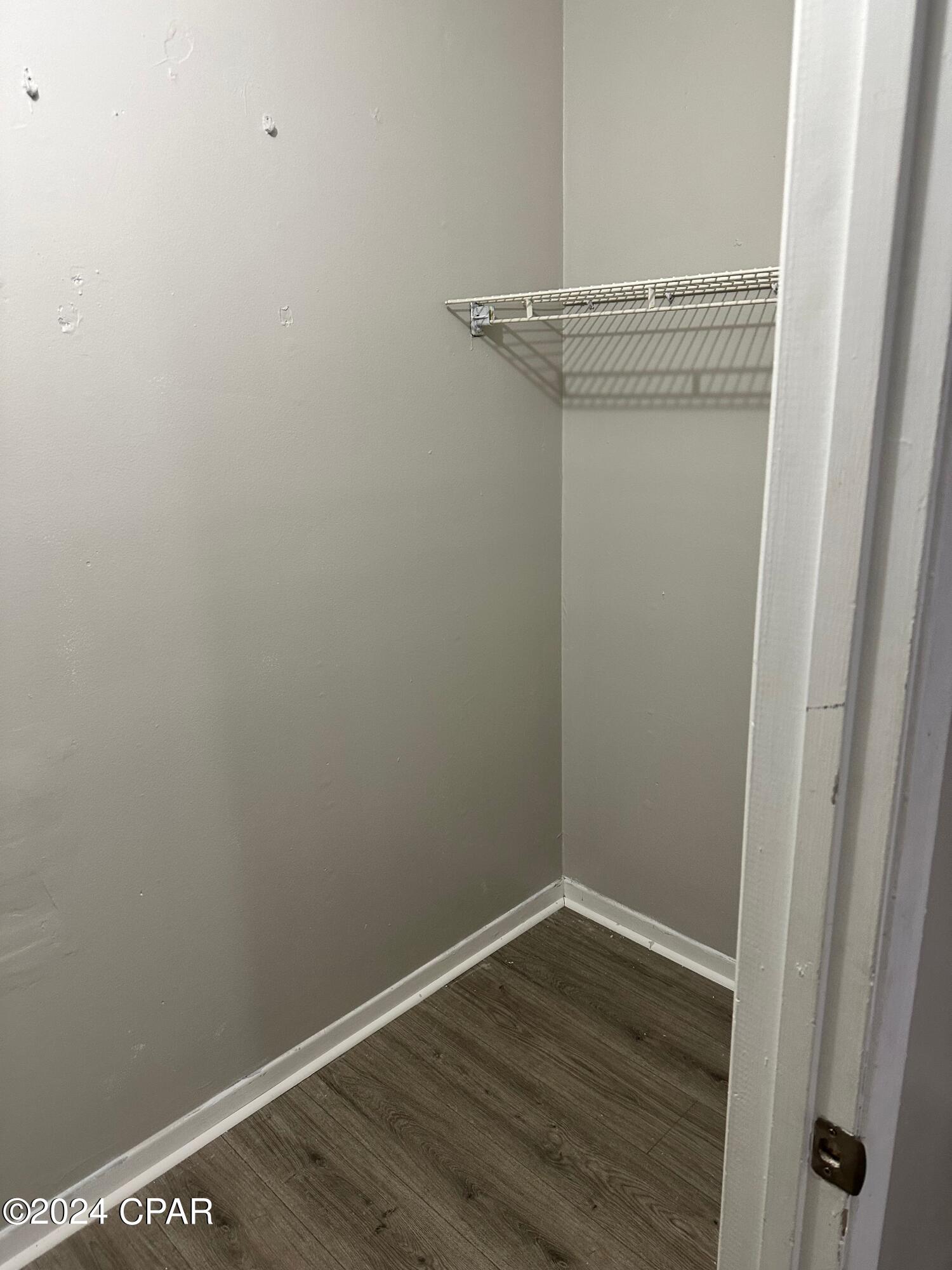 Image 8 For 923 Sanders Lane 704