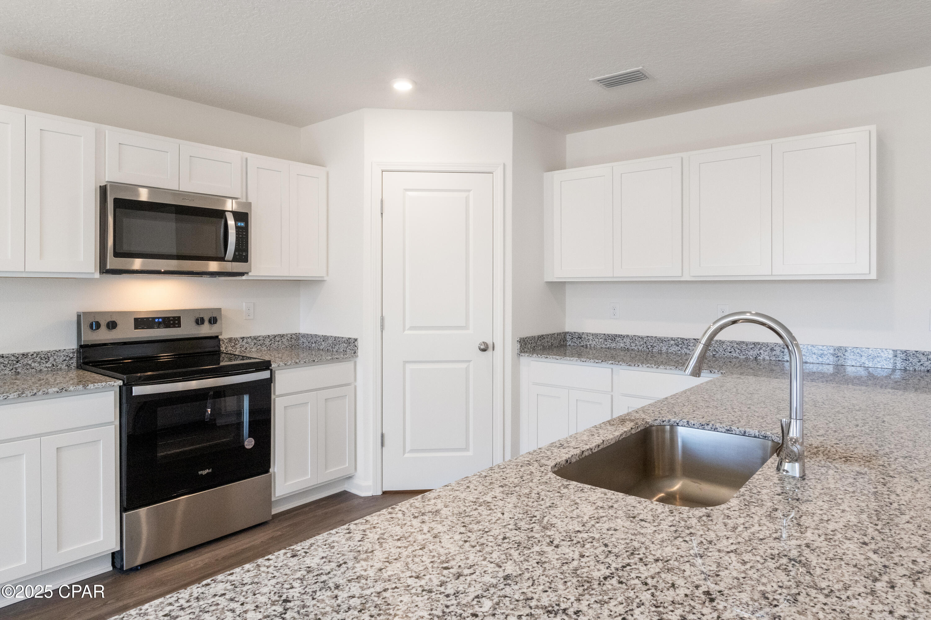 Image 10 For 8636 Hornbill Drive